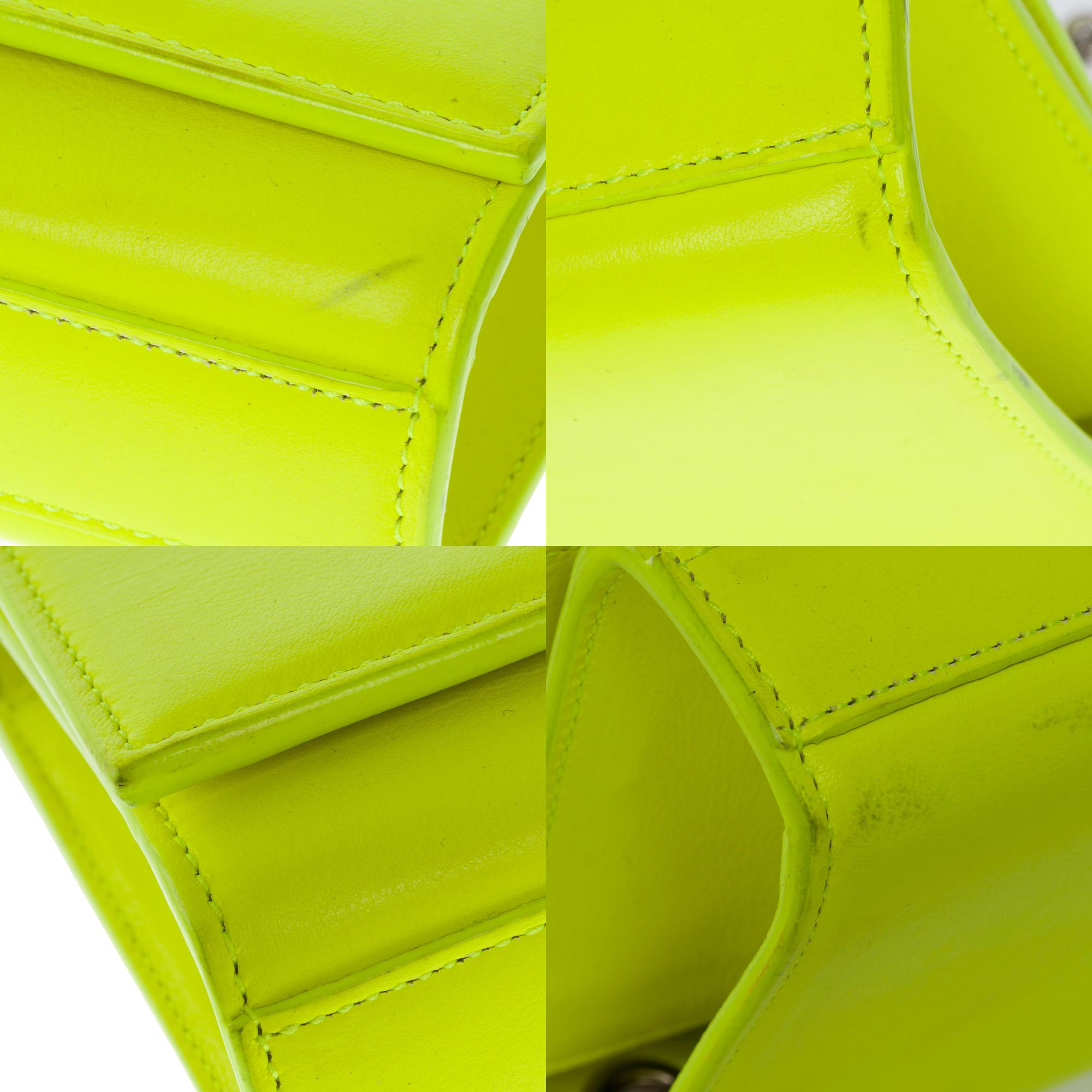 Exquisite Saint Laurent Kate shoulder bag in neon yellow leather, SHW 2