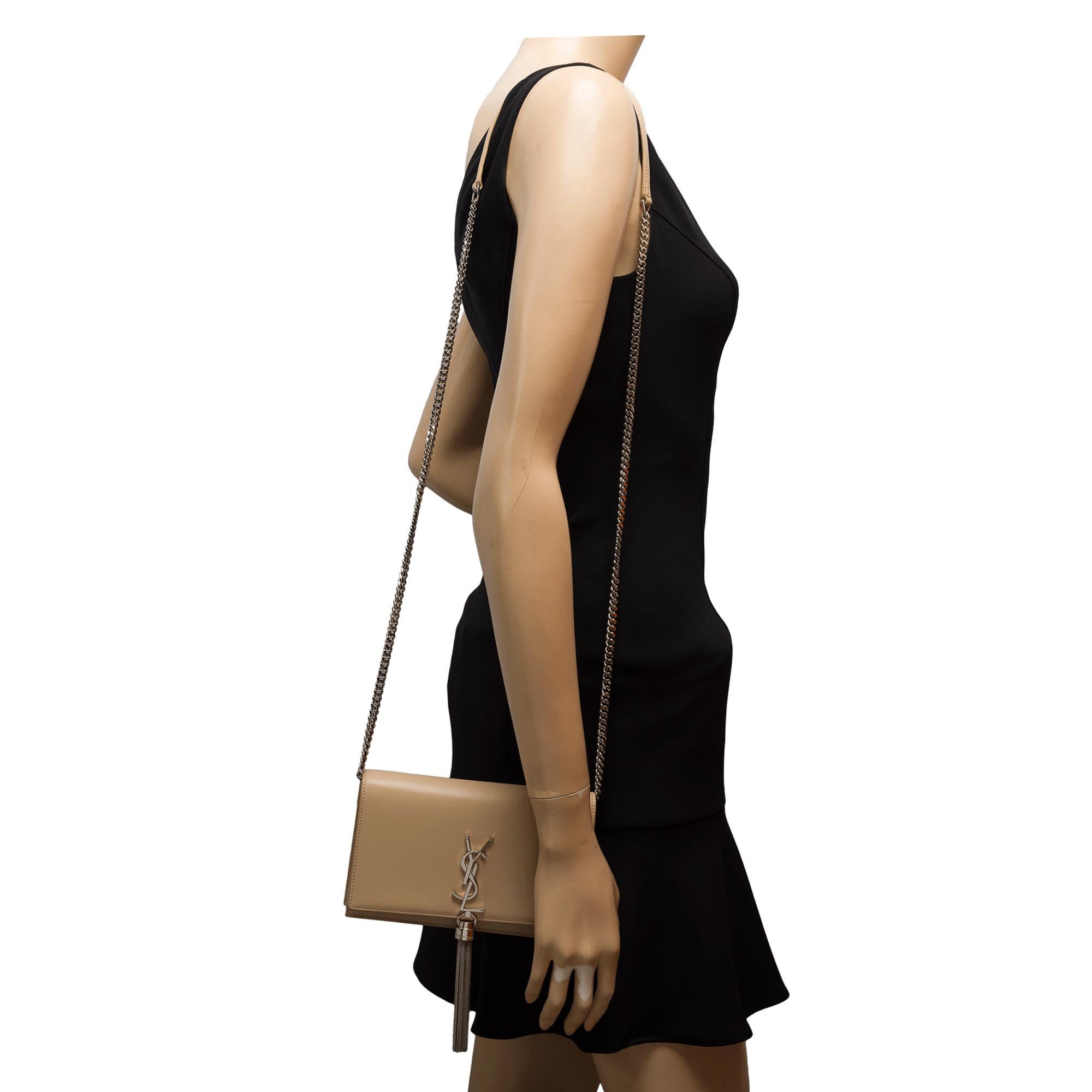 Exquisite Saint Laurent Kate Tassel shoulder bag in beige leather, PHW For Sale 7