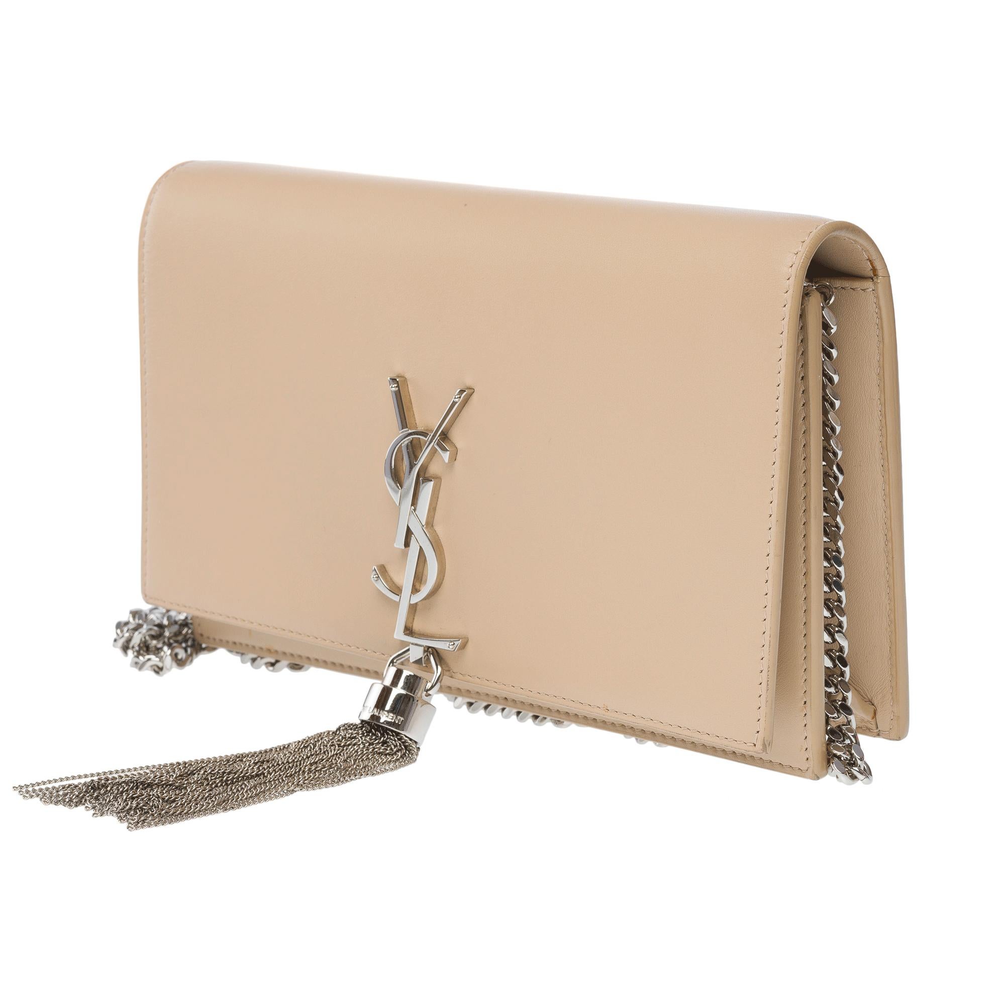 Women's or Men's Exquisite Saint Laurent Kate Tassel shoulder bag in beige leather, PHW For Sale