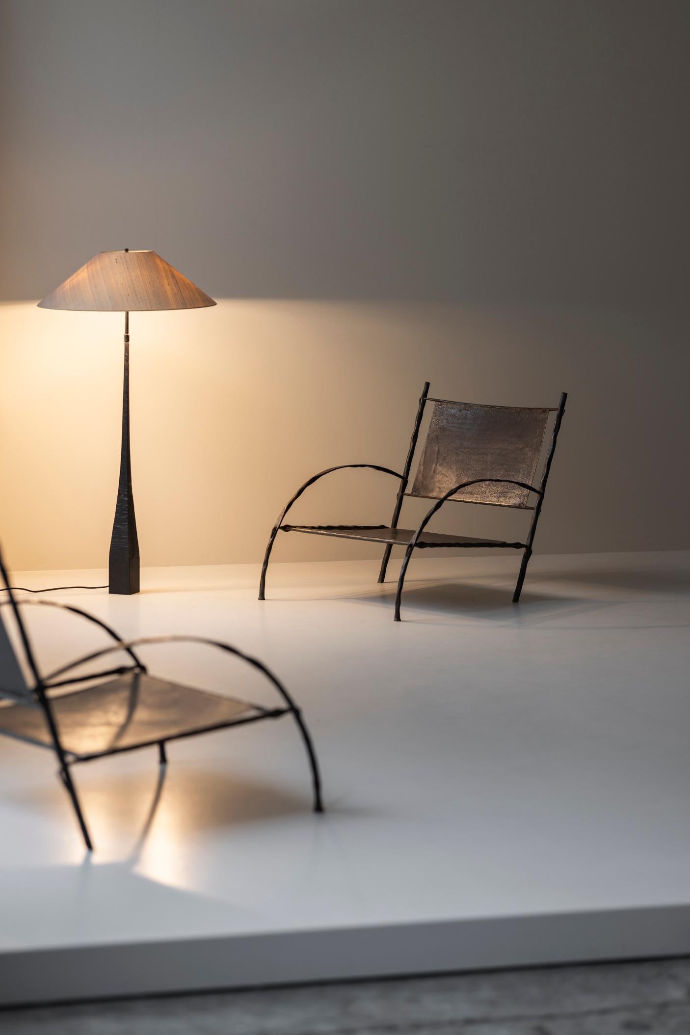 Magnifique lampadaire sculptural des années 1980. en vente 11