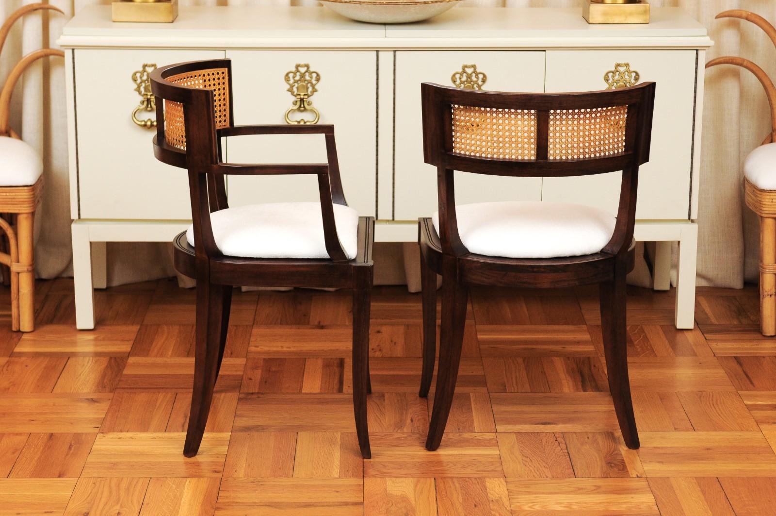 Squisito set di 14 sedie da pranzo in canna Klismos vintage di Baker, circa 1958 in vendita 1