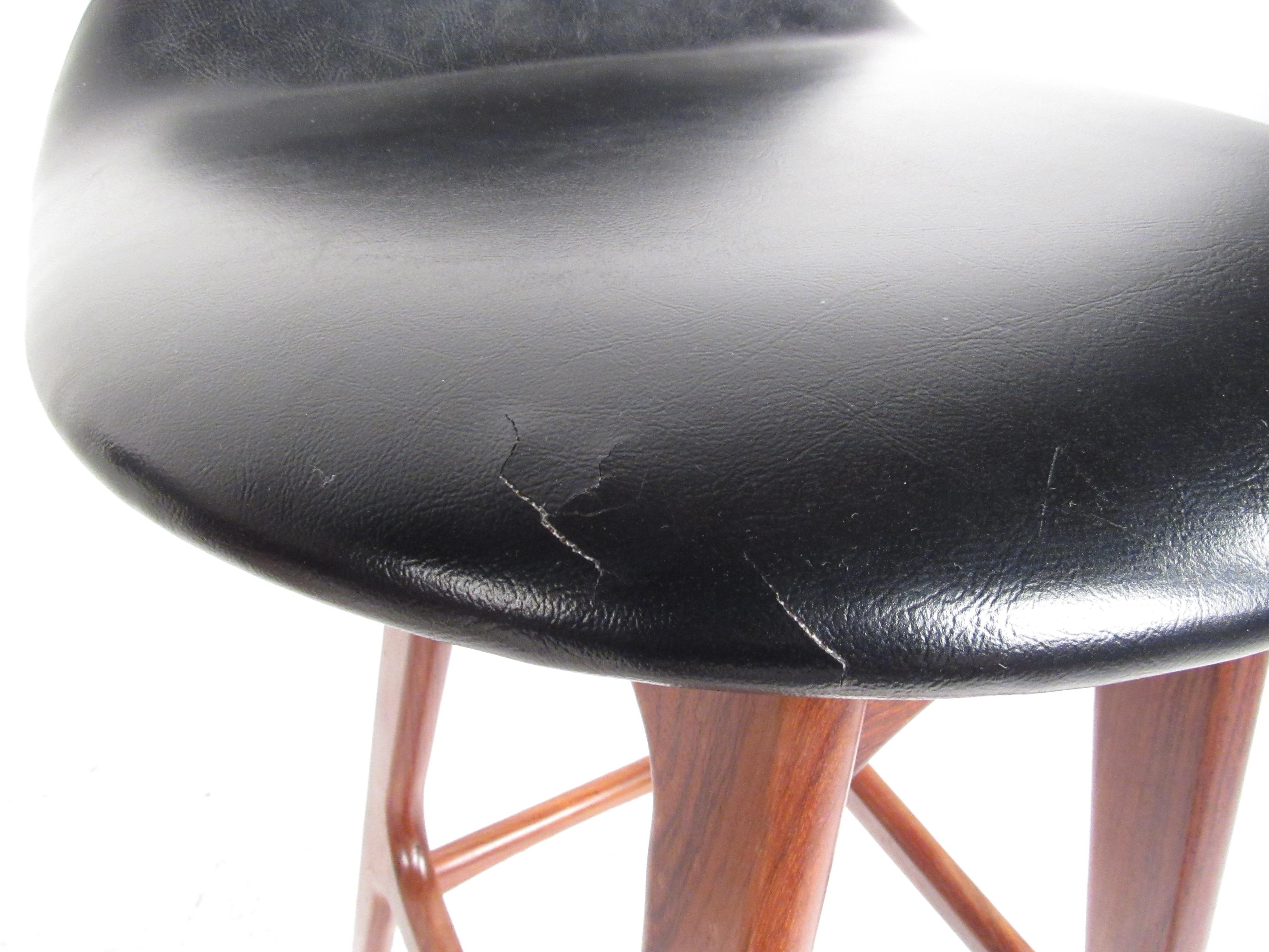 Exquisite Set of Three Midcentury Erik Buch Bar Stools 3