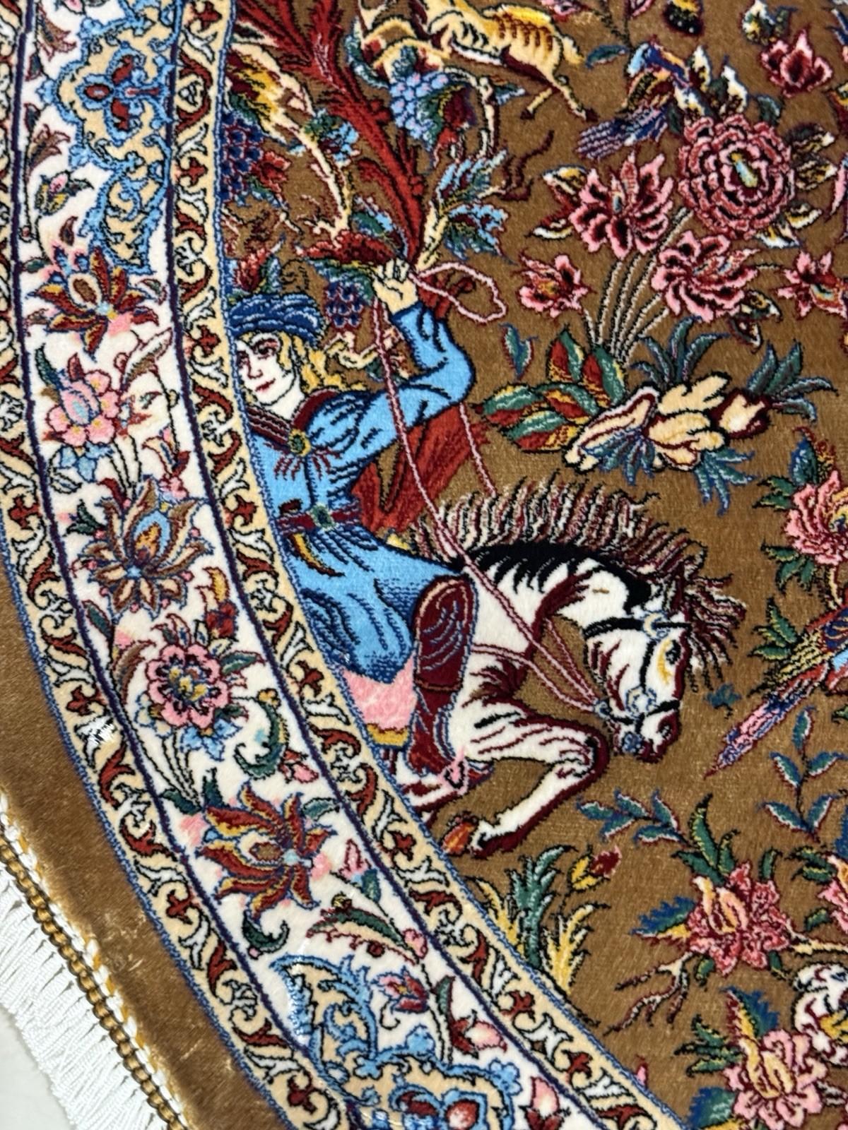 Exquisite Silk Round Rug with Imperial Hunting Scene Carpet For Sale 3