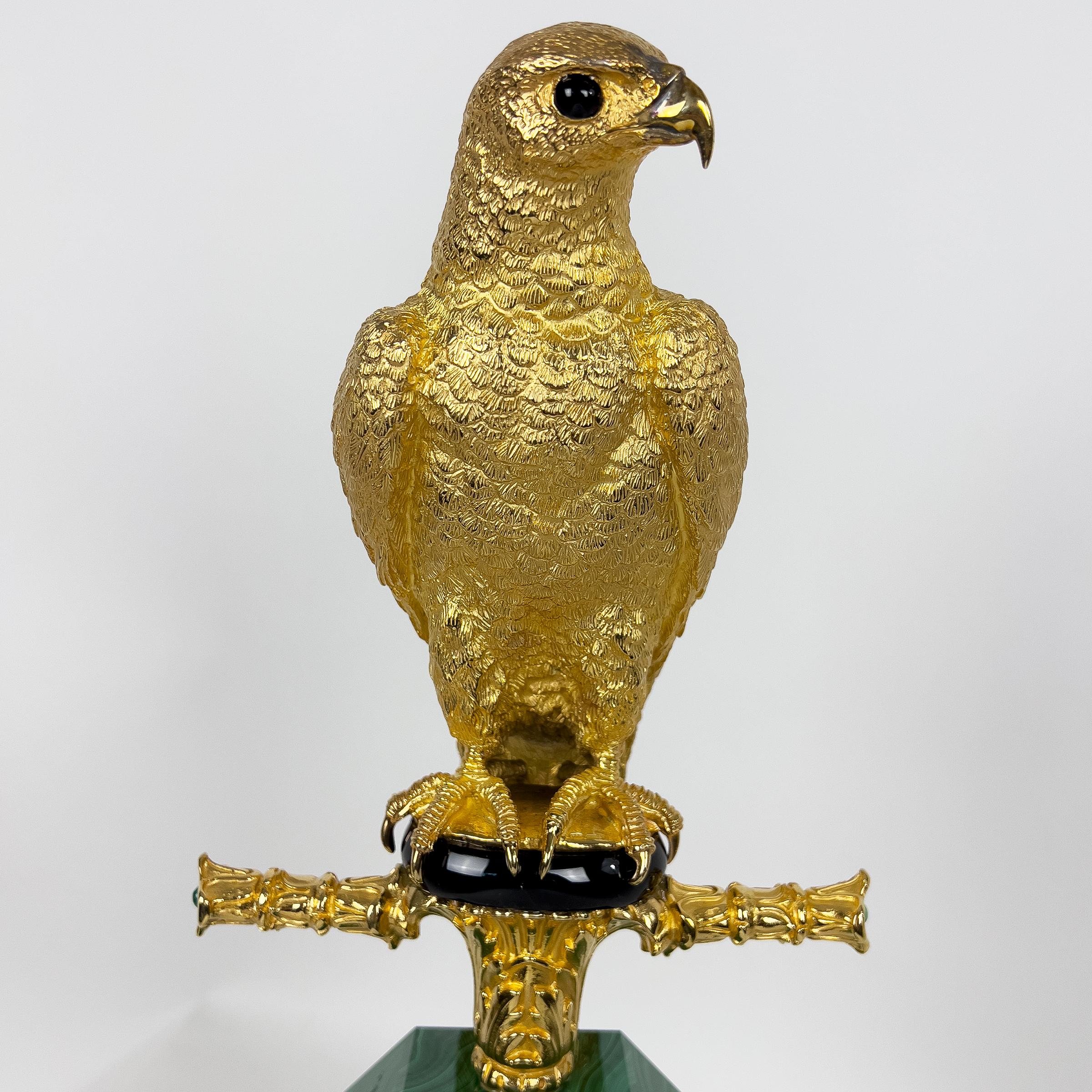 Exquisite Silver and Malachite Clock Falcon Statue: A Gift From Saudi Arabian Ro In Good Condition In London, GB