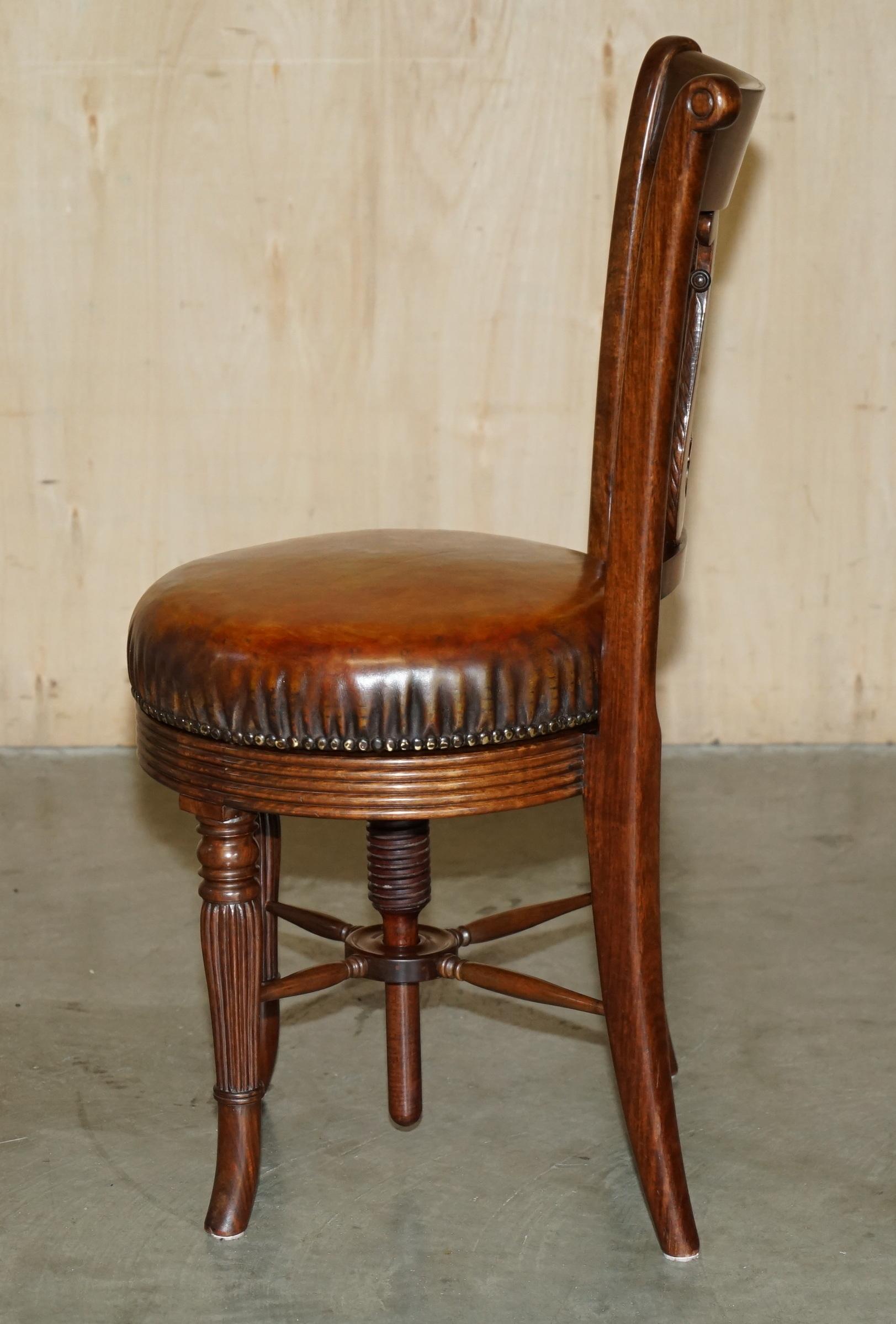 CHAISE DE musiciens antiques en cuir marron HARDWOOD SOLID exquise et amovible en vente 8