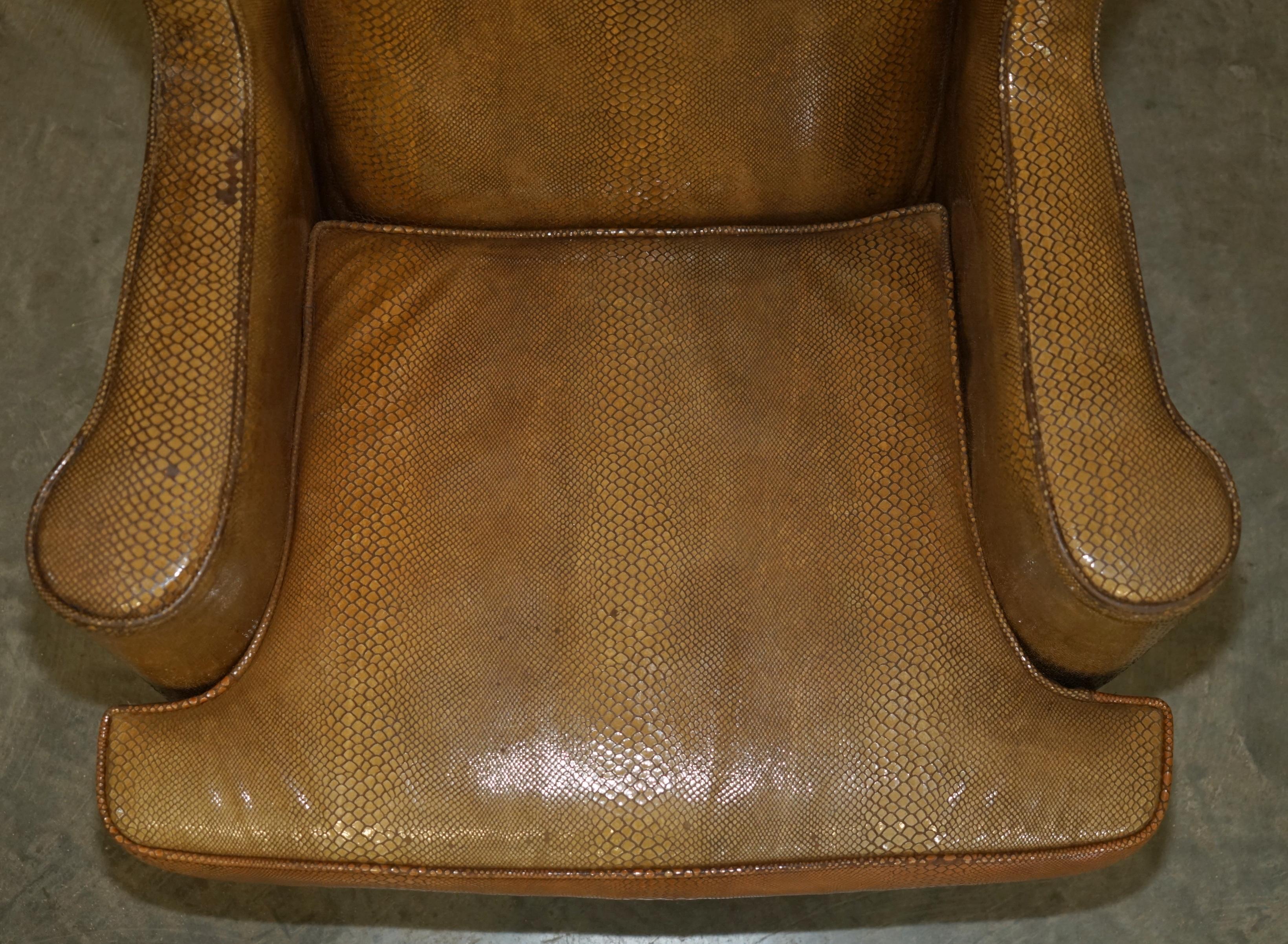 EXQUISITE SPANISH WiNGBACK ARMCHAIR WITH ALLIGATOR CROCODILE LEATHER UPHOLSTERY In Good Condition For Sale In West Sussex, Pulborough