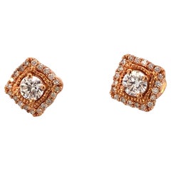 Magnifiques clous d'oreilles en or rose 10 carats avec halo carré de diamants
