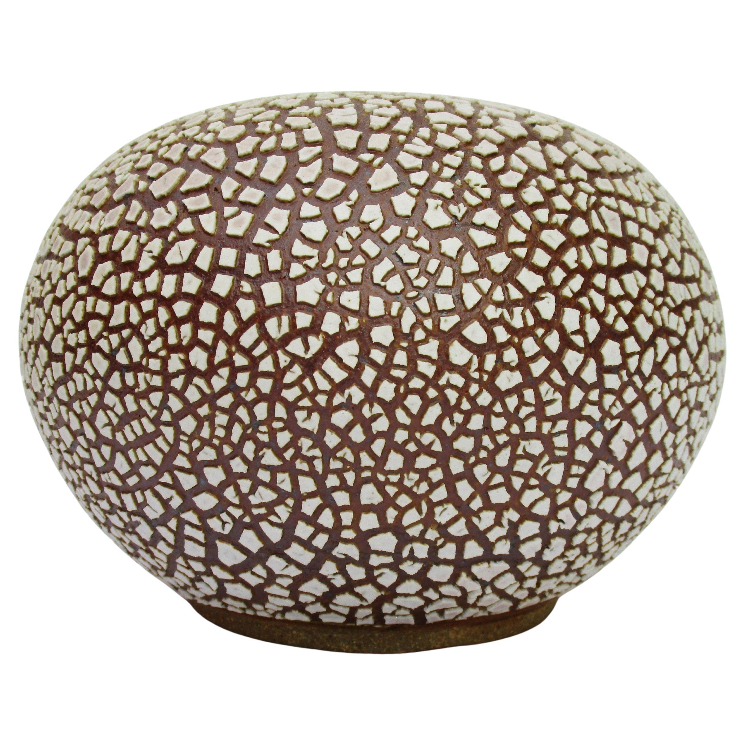 Sculpté à la main Vase et cuillère en céramique du Studio A en forme de nacelle