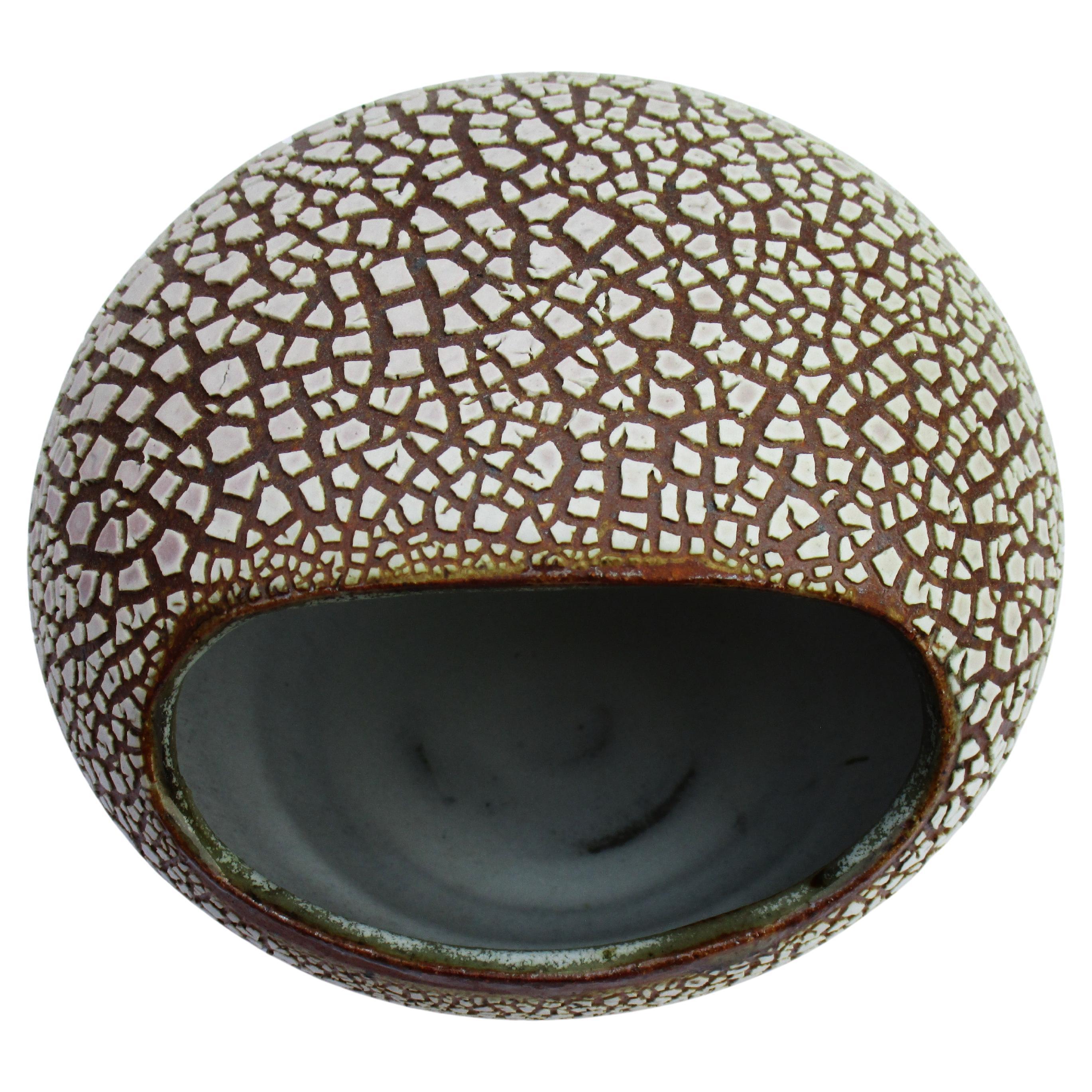 Vase et cuillère en céramique du Studio A en forme de nacelle 1