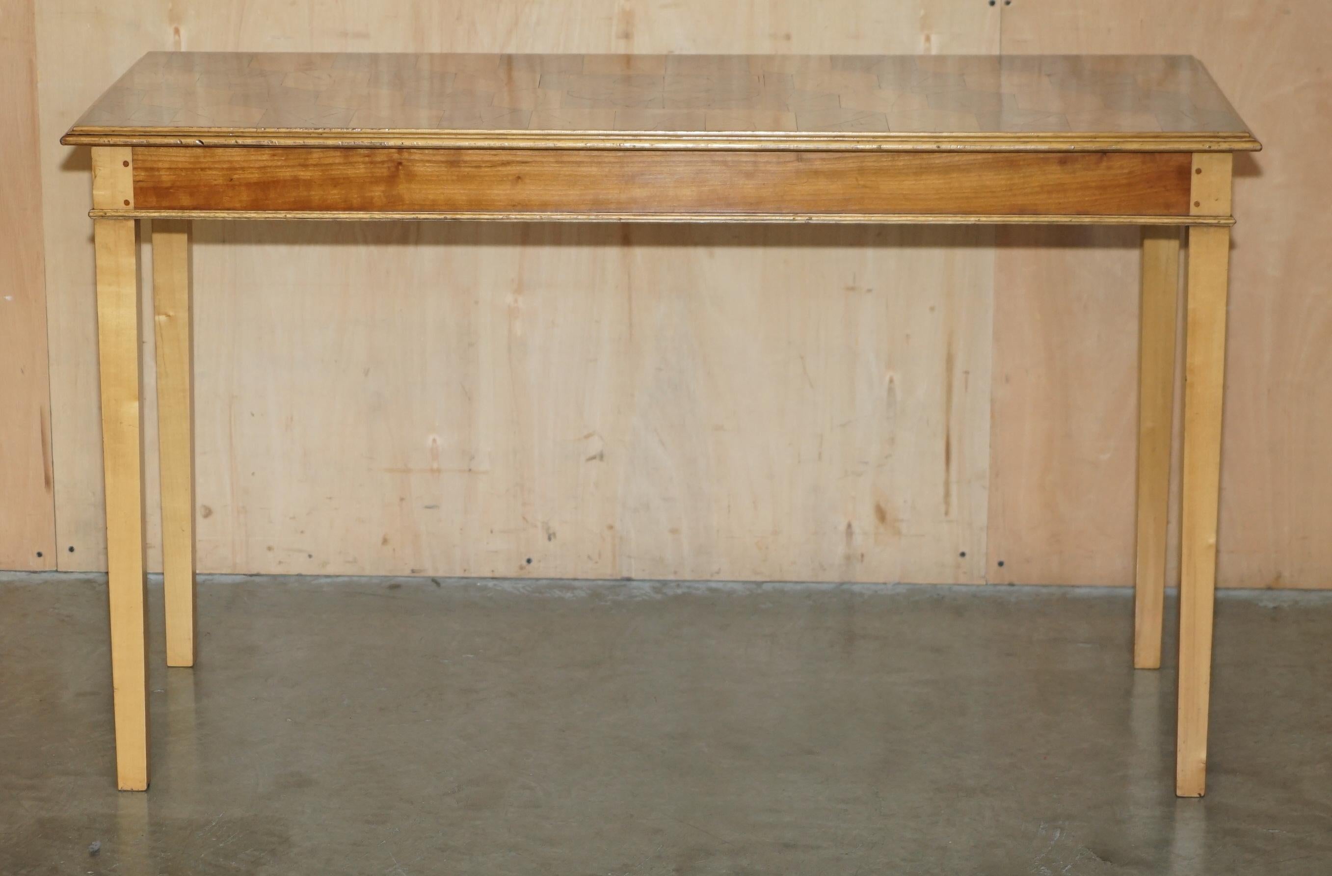 Art Déco OTTIMO TAVOLO A CONSOLE IN LEGNO OYSTER LABURNUM SUPER DECORATIVO CIRCA 1920 in vendita