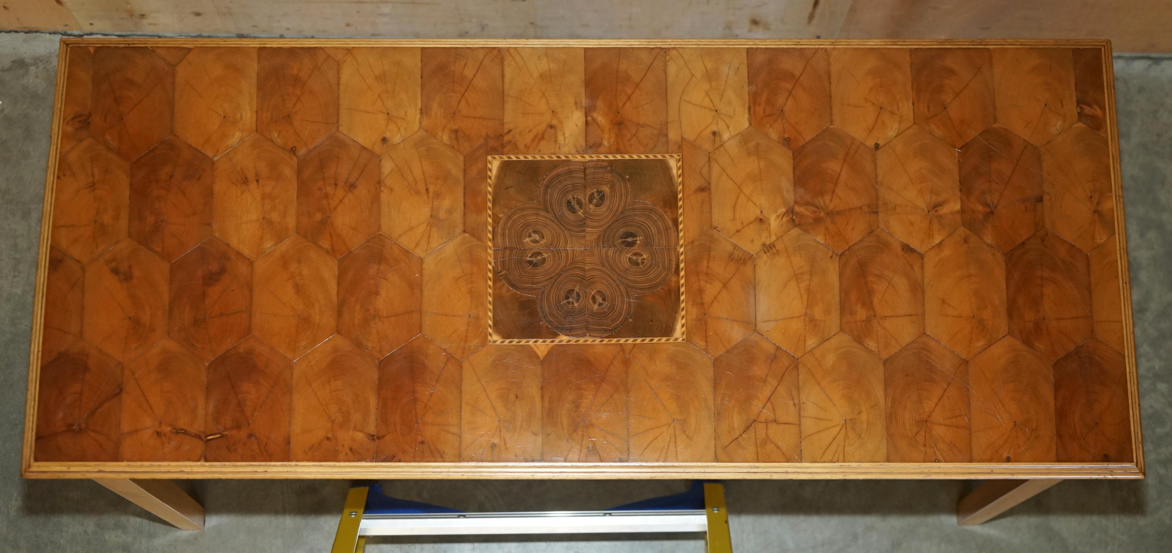 Inglese OTTIMO TAVOLO A CONSOLE IN LEGNO OYSTER LABURNUM SUPER DECORATIVO CIRCA 1920 in vendita