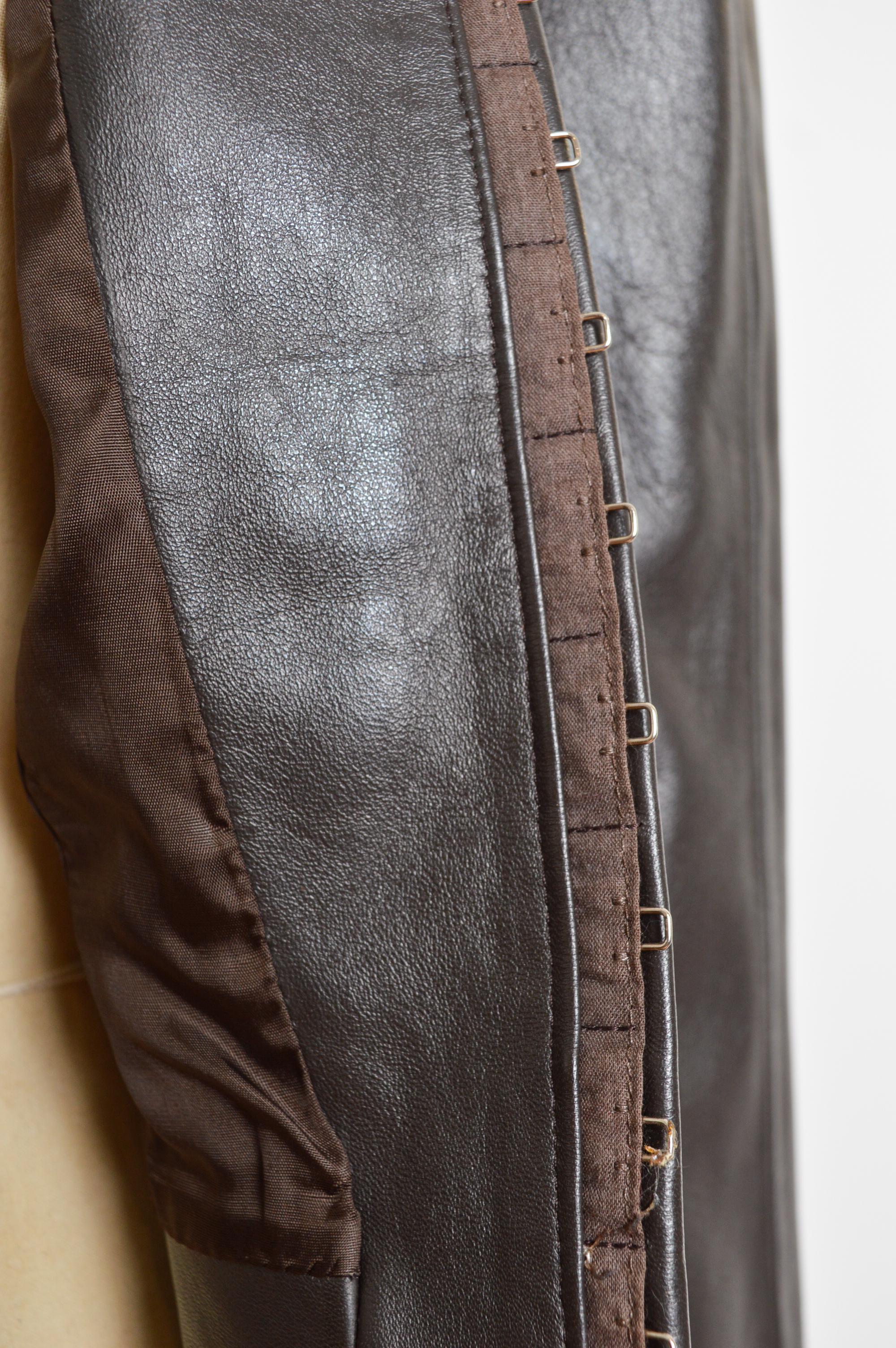 Exquisite THIERRY MUGLER c.2000 Lamb Skin Leather Ebony Brown Wasp Waist Jacket For Sale 10