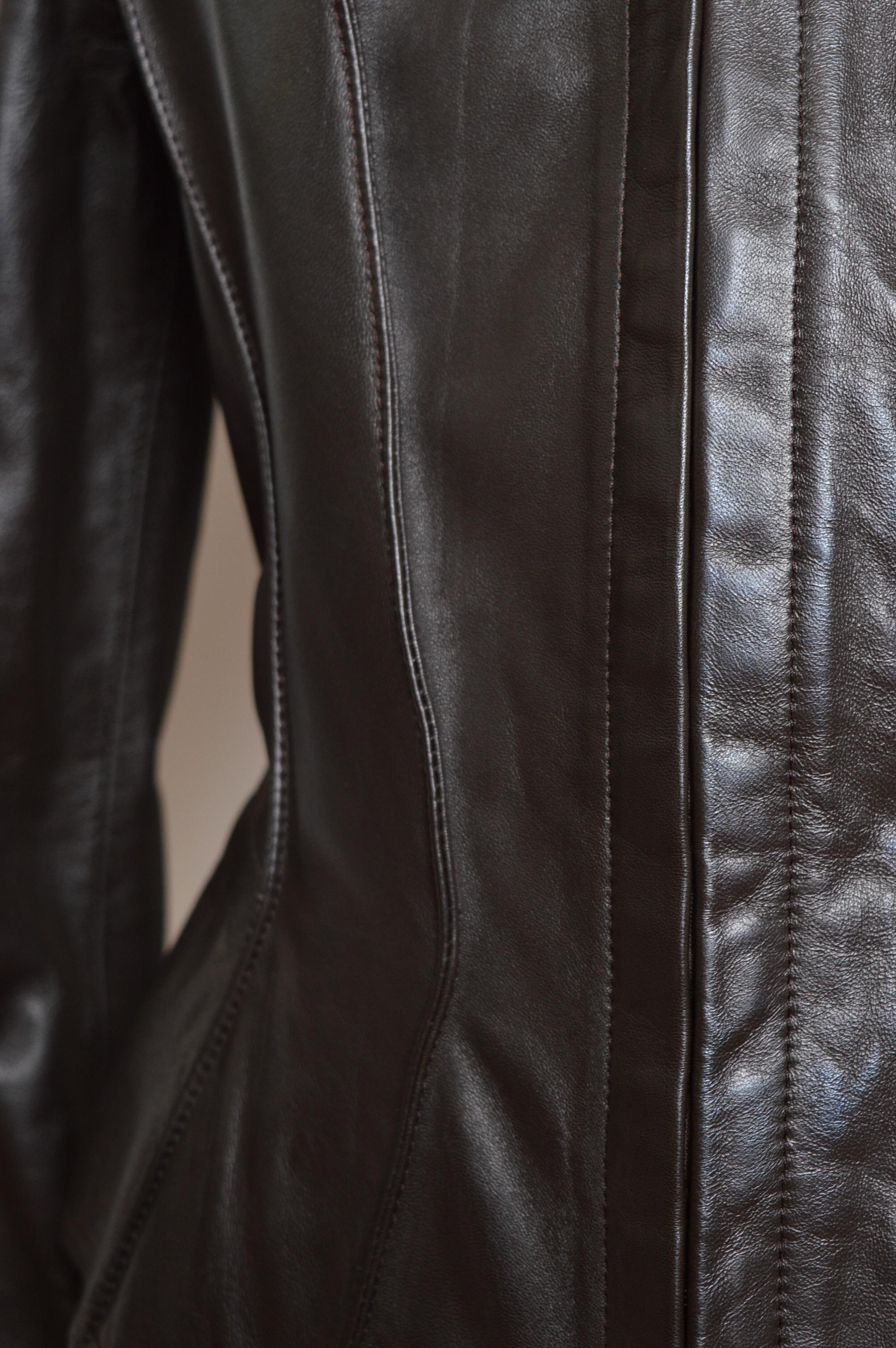 Women's Exquisite THIERRY MUGLER c.2000 Lamb Skin Leather Ebony Brown Wasp Waist Jacket For Sale