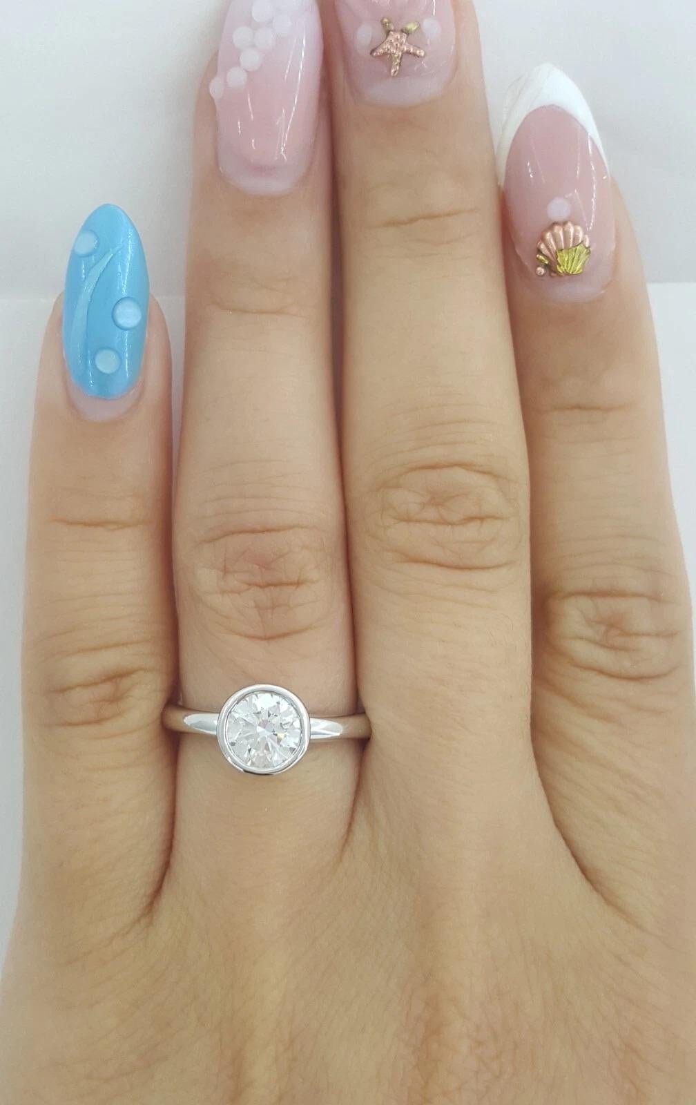 Contemporary Exquisite Tiffany & Co. Novo Cushion Brilliant Cut Diamond Engagement Ring For Sale