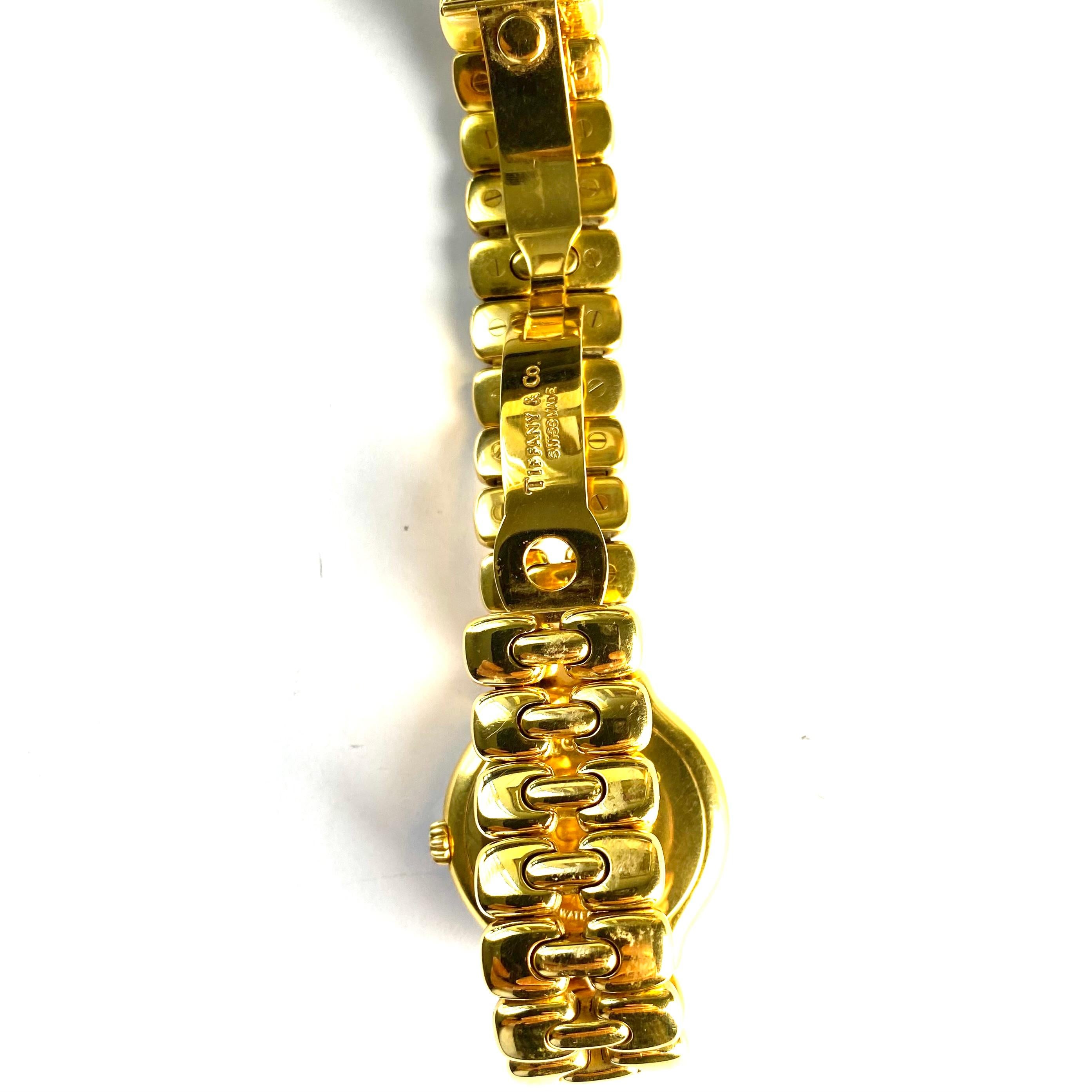 Exquisite Tiffany & Co. Tesoro: 18 Karat Gelbgold schwere Gliederarmbanduhr mit Gliedern 2