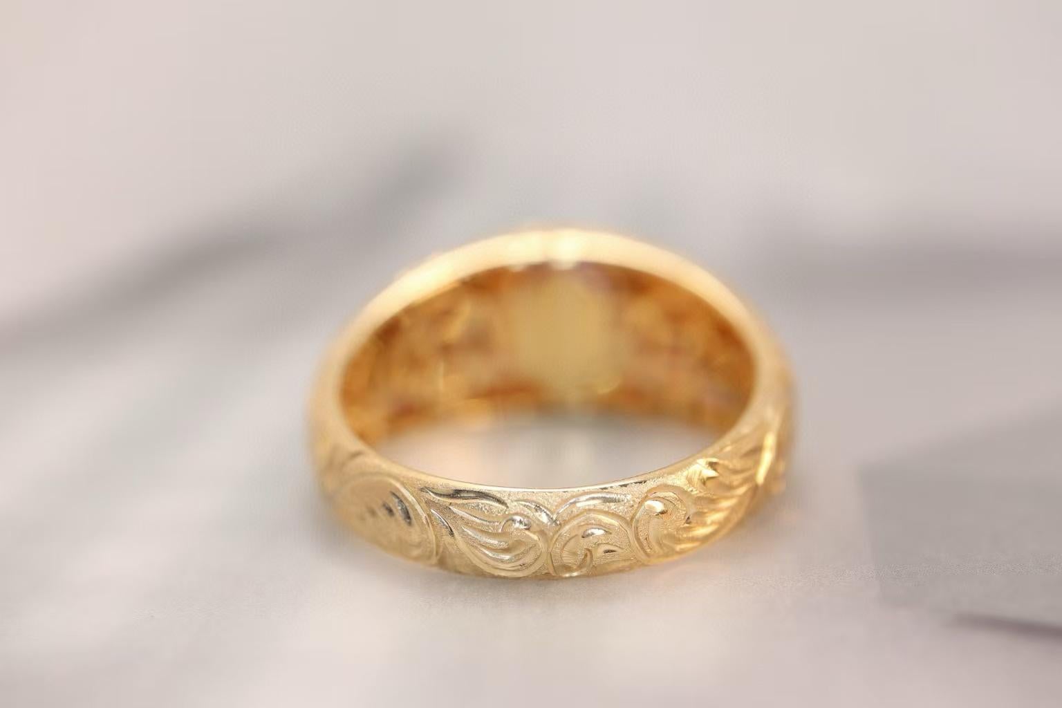 1,03 Karat Unerhitzter Lila Saphir Ring mit aufwändiger Handschnitzerei (Ovalschliff) im Angebot