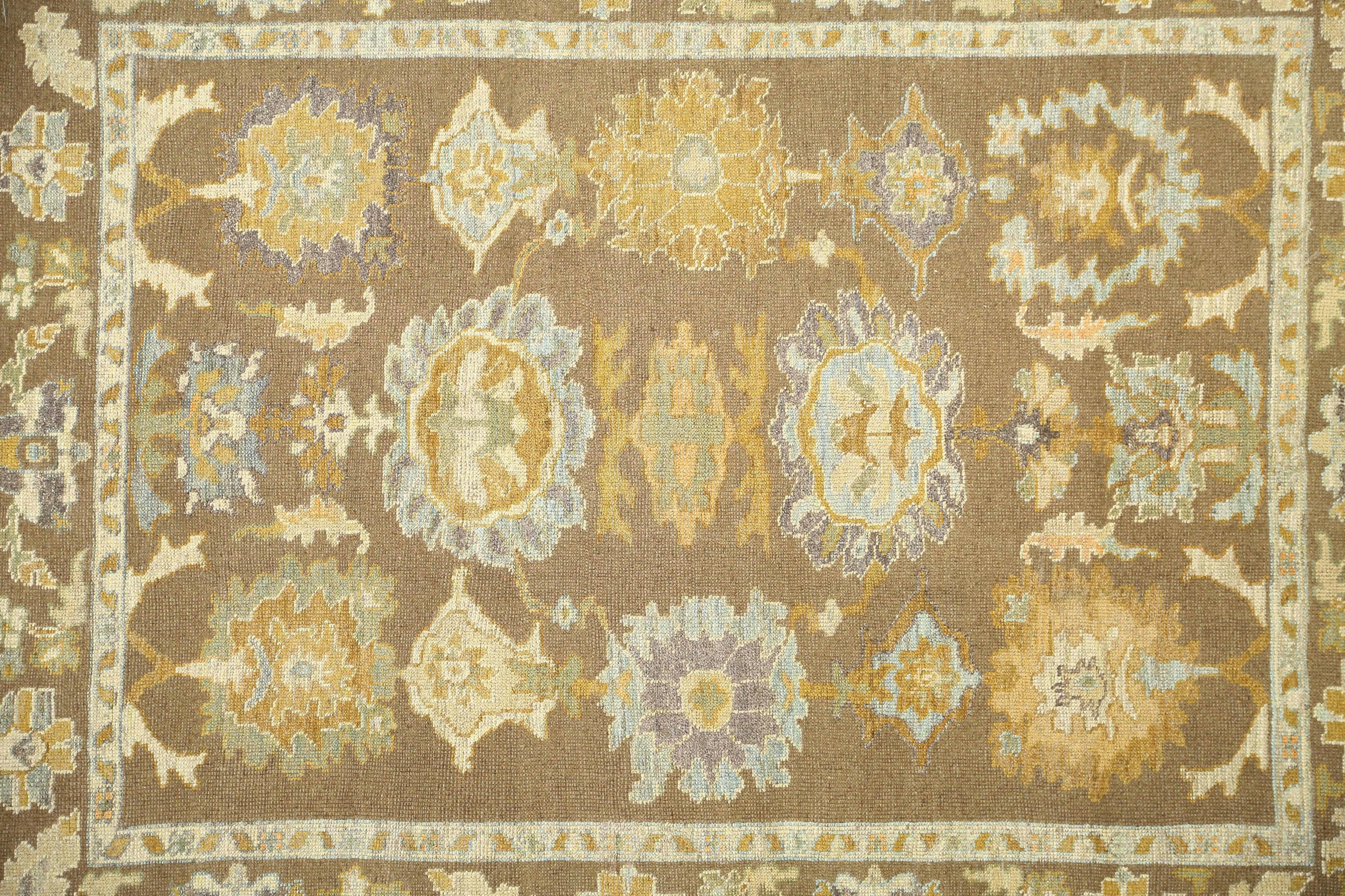 Exquisite Turkish Oushak Rug For Sale 1