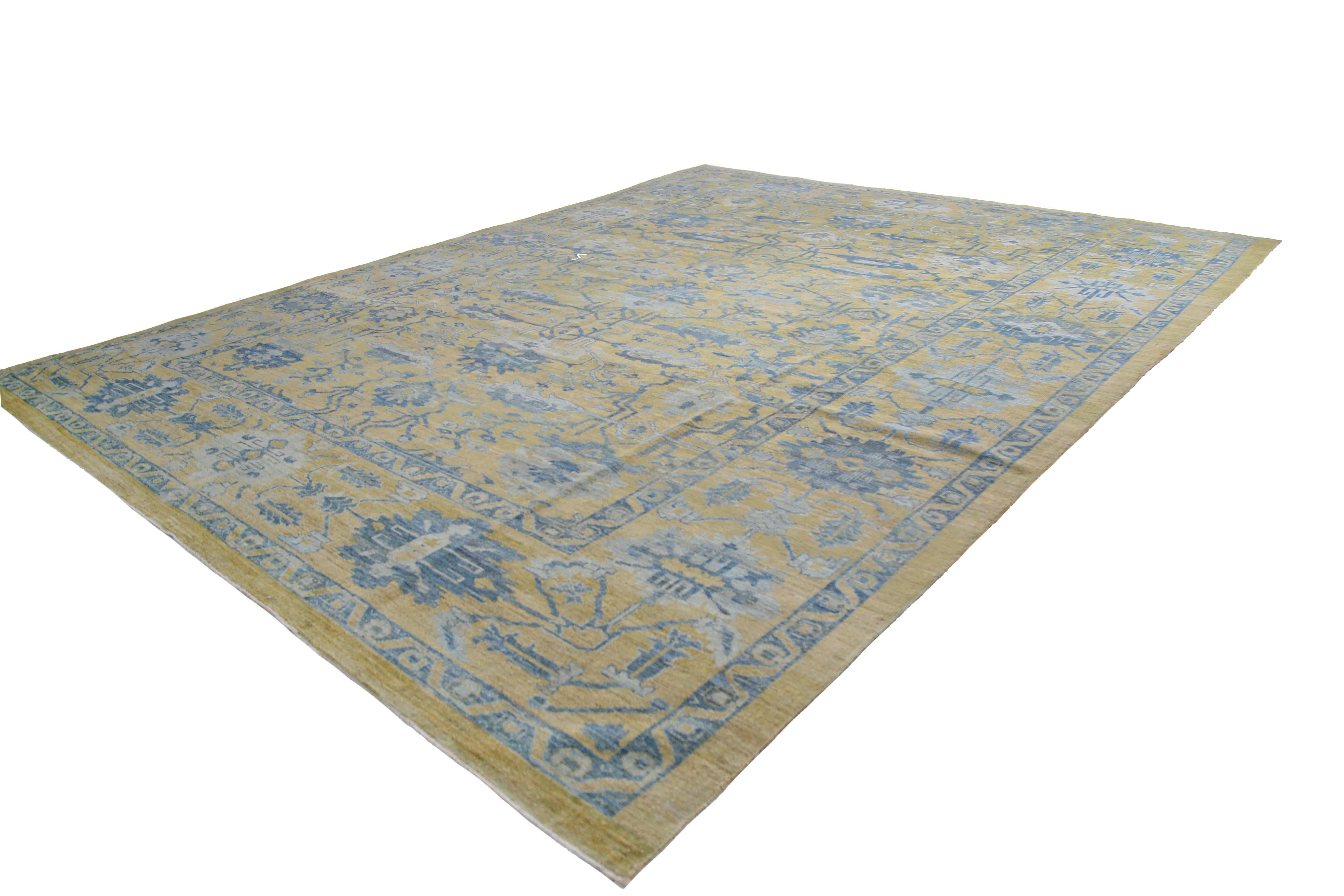 Exquisite Turkish Sultanabad Rug For Sale 3