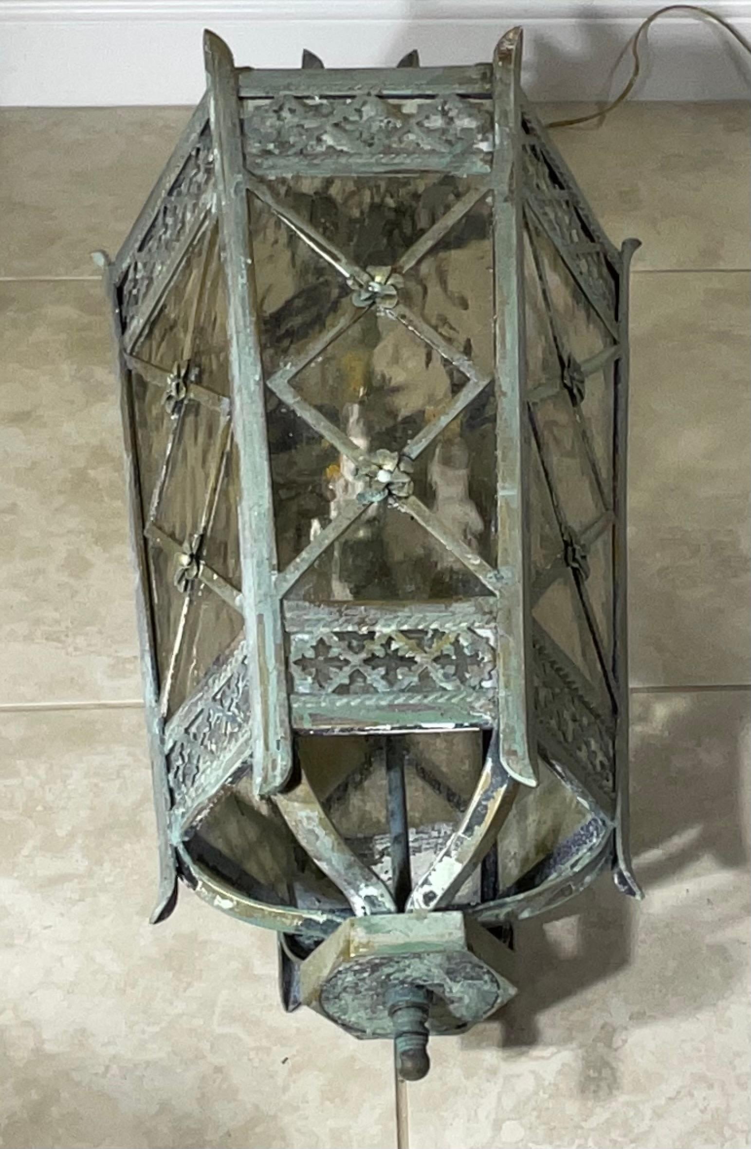 Magnifique laiton de style toscan  Lanterne suspendue - Un objet d'art Timeless-art en vente 10