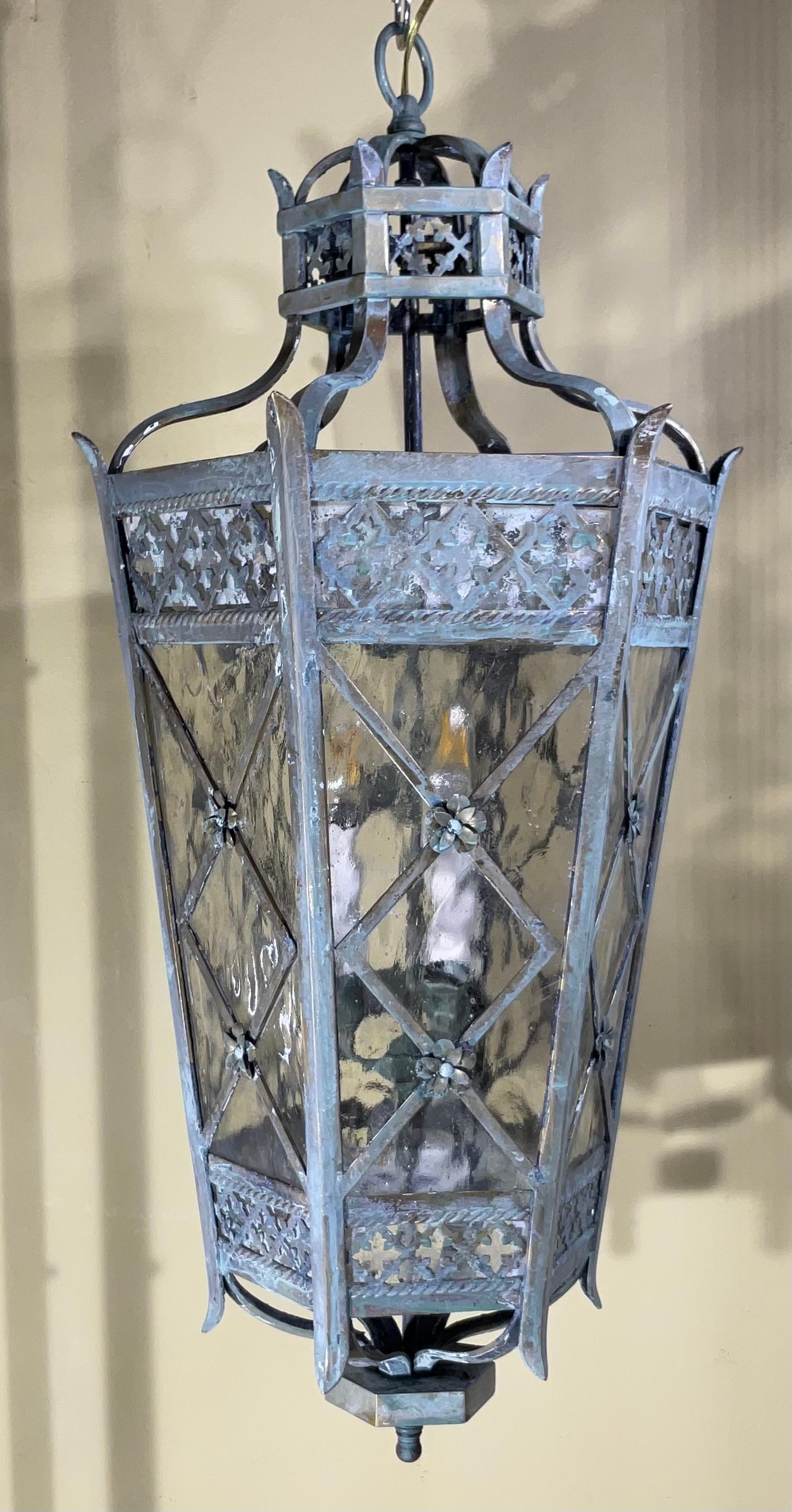 Magnifique laiton de style toscan  Lanterne suspendue - Un objet d'art Timeless-art en vente 2