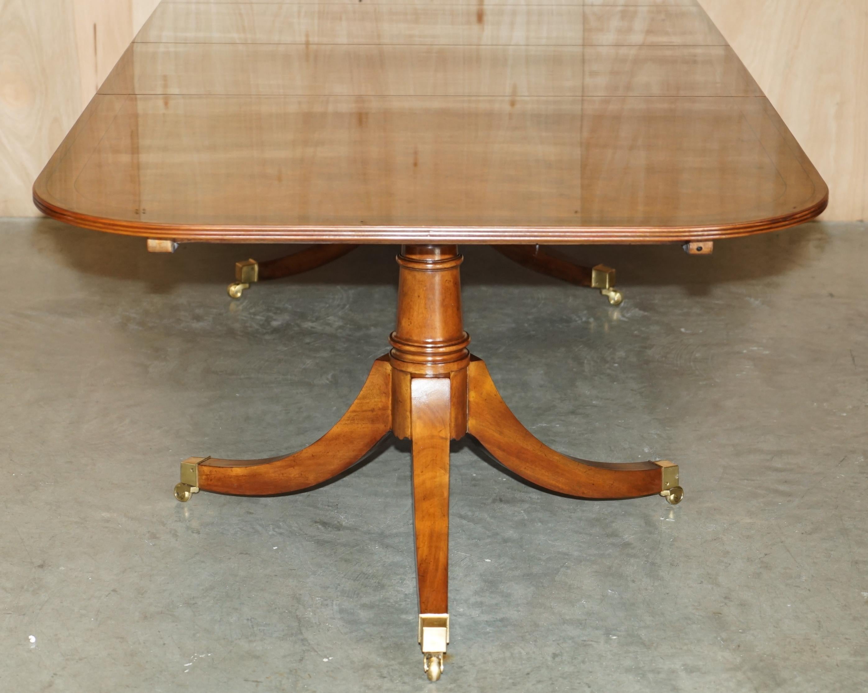 EXQUISITE TWO PEDESTAL BURR WALNUT EXTENDING DiNING TABLE & 10 CHAIRS SUITE For Sale 1