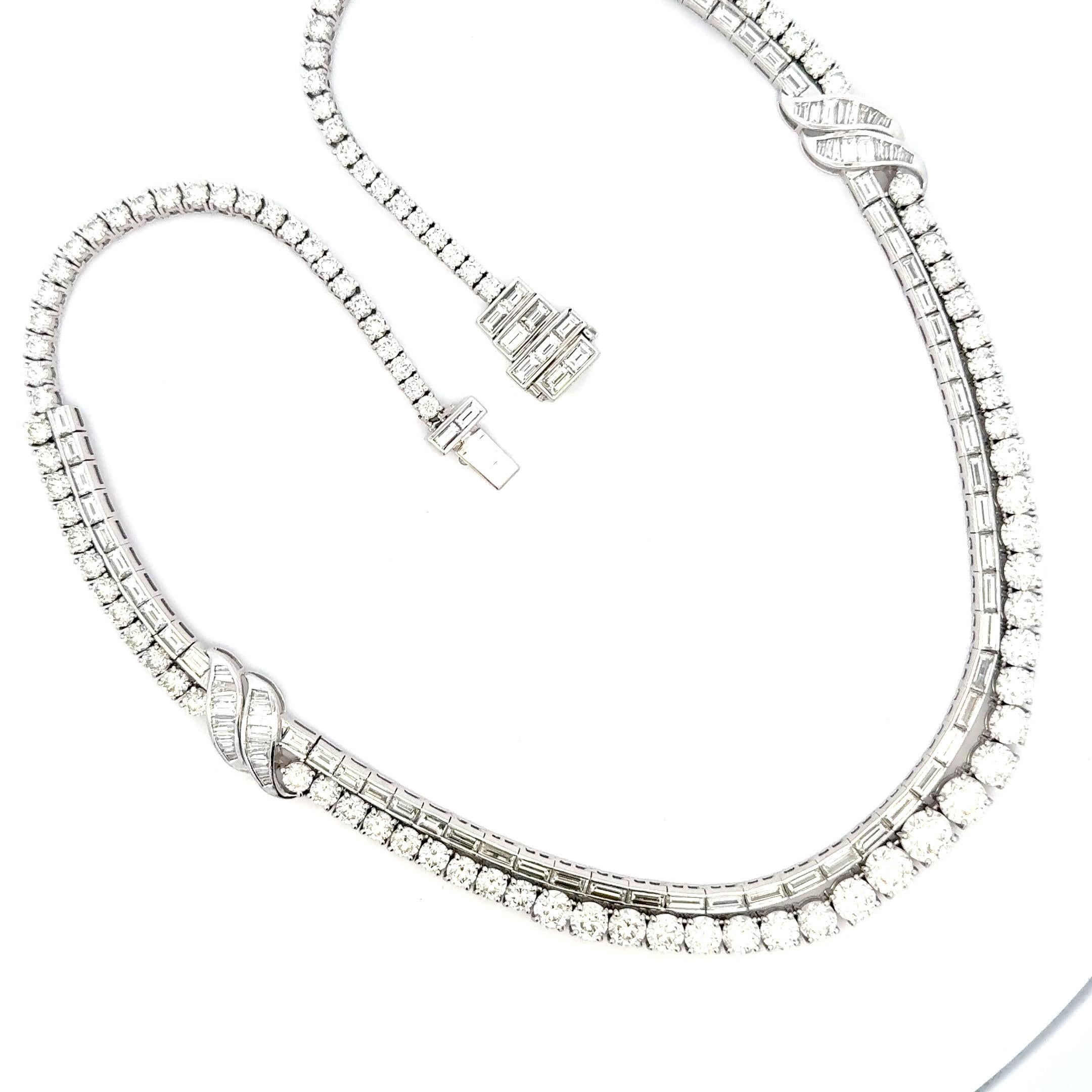 Moderno Collana di diamanti di lusso a due file in vendita