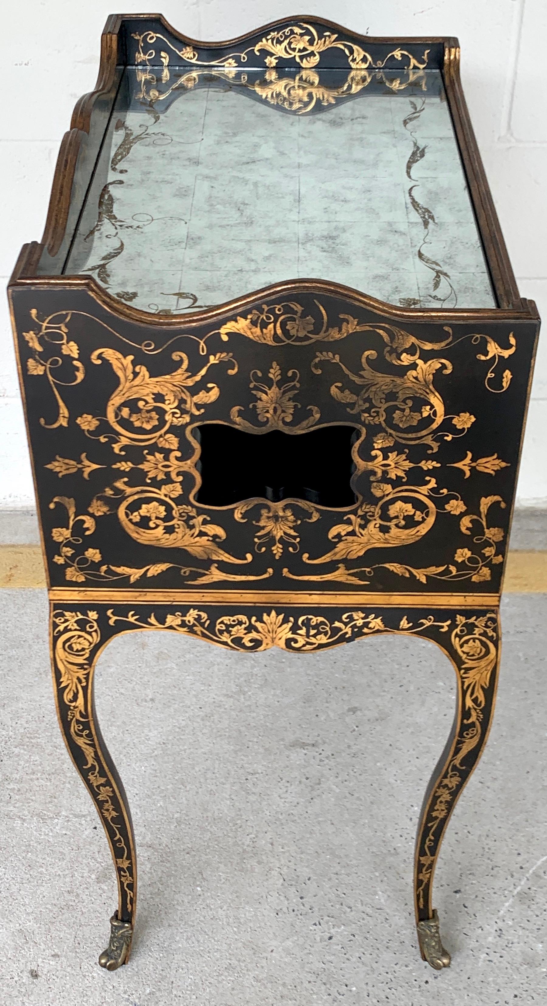 Exquisite Venetian Style Églomisé Gilt Lacquered Tiered End Table/ Nightstand For Sale 4
