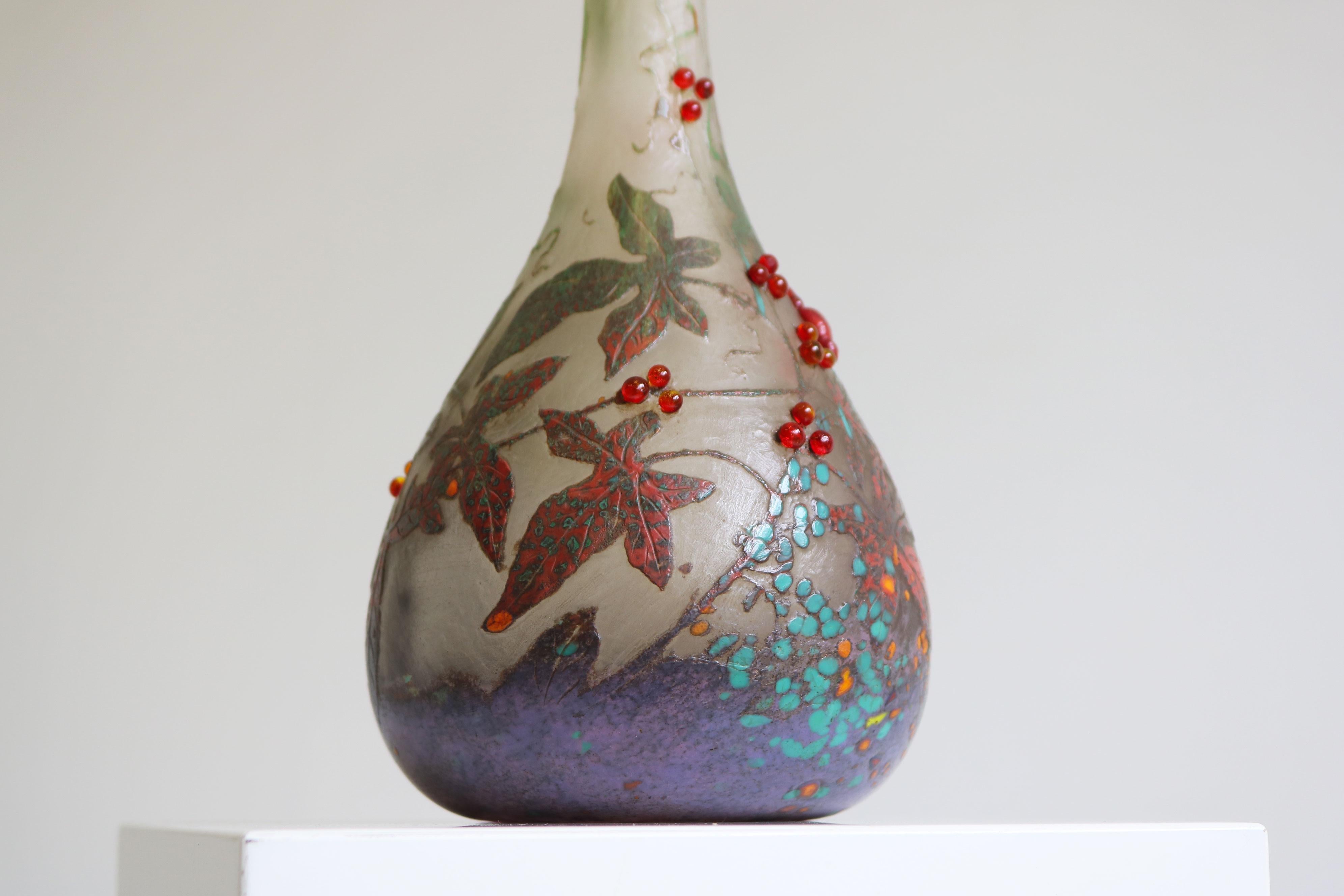 Exquisite sehr seltene ''Spinnenvase'' von Daum Nancy Glas mit Radschliff 1905 Frankreich (Handgeschnitzt) im Angebot