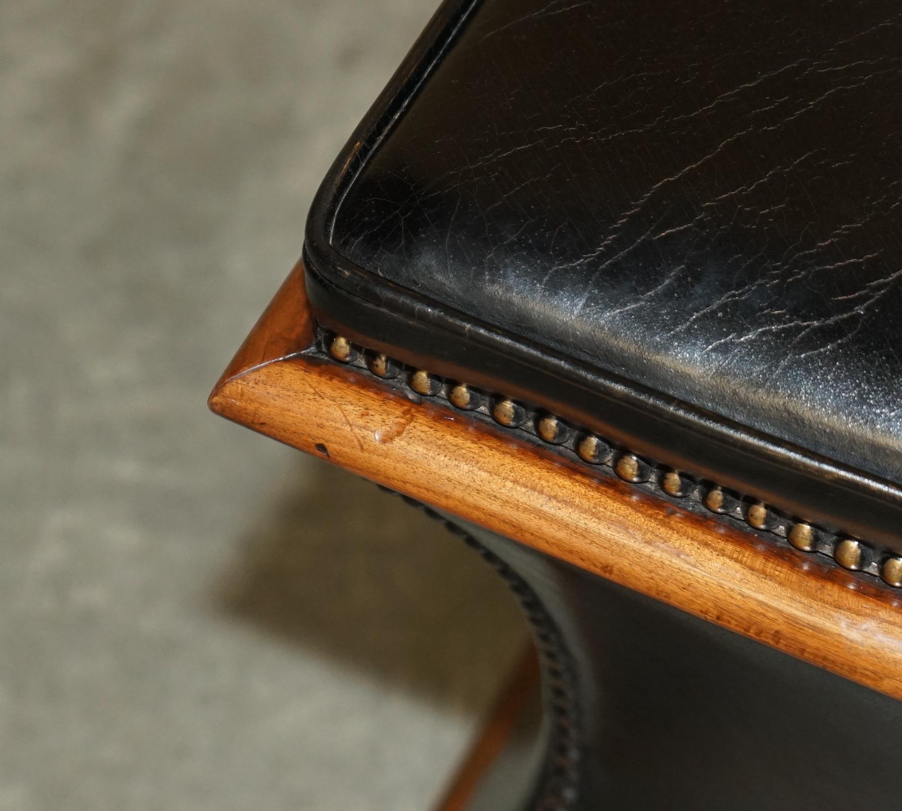 Hand-Crafted EXQUISITE VICTORIAN CiRCA 1860 TAN BLACK LEATHER OTTOMAN STOOL FOOTSTOOL STORAGE For Sale