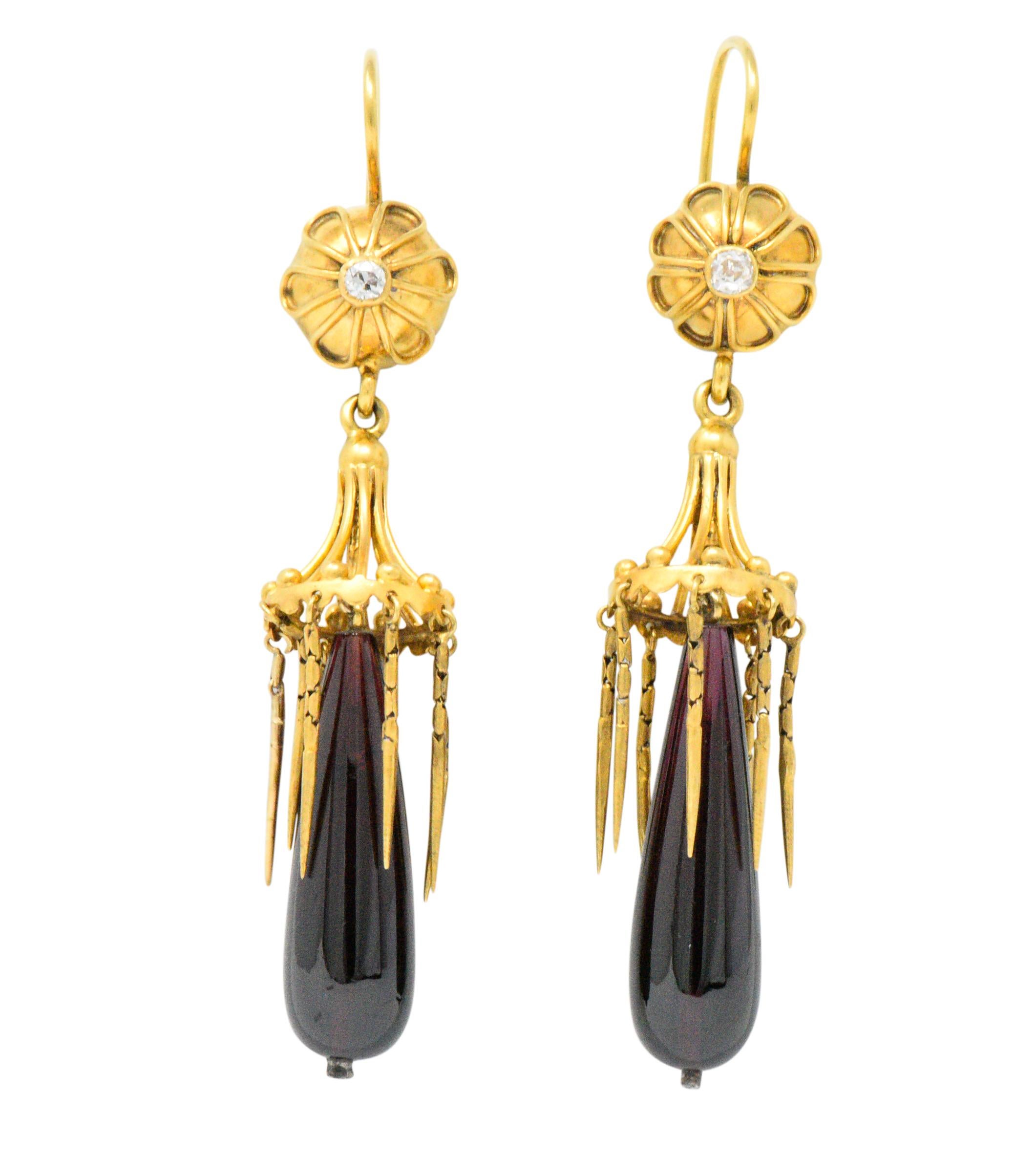 Exquisite Victorian Garnet Diamond 14 Karat Gold Drop Earrings In Excellent Condition In Philadelphia, PA