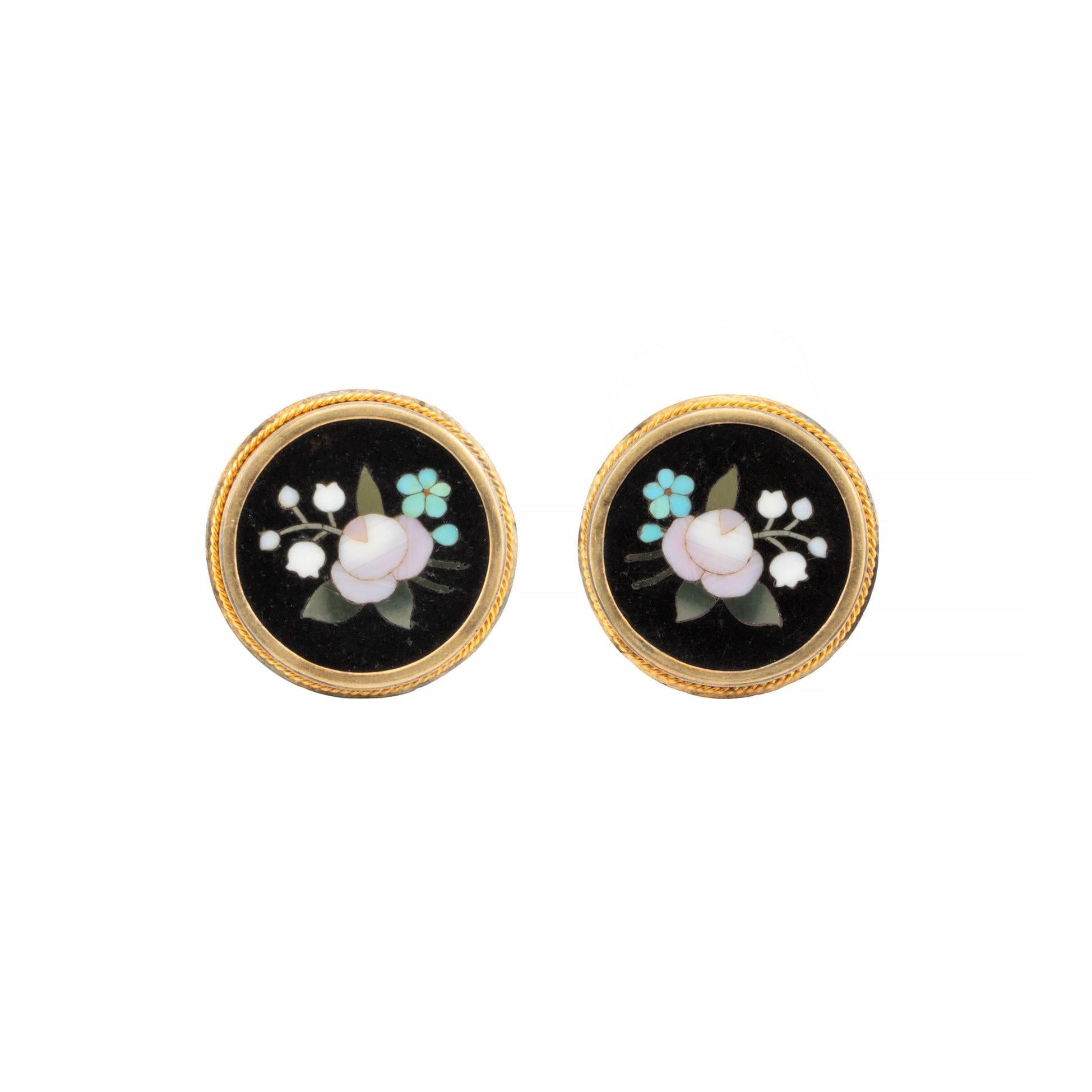 Taille mixte Exquis ensemble victorien Pietra Dura à motifs floraux, broche, boucles d'oreilles Etc. en vente