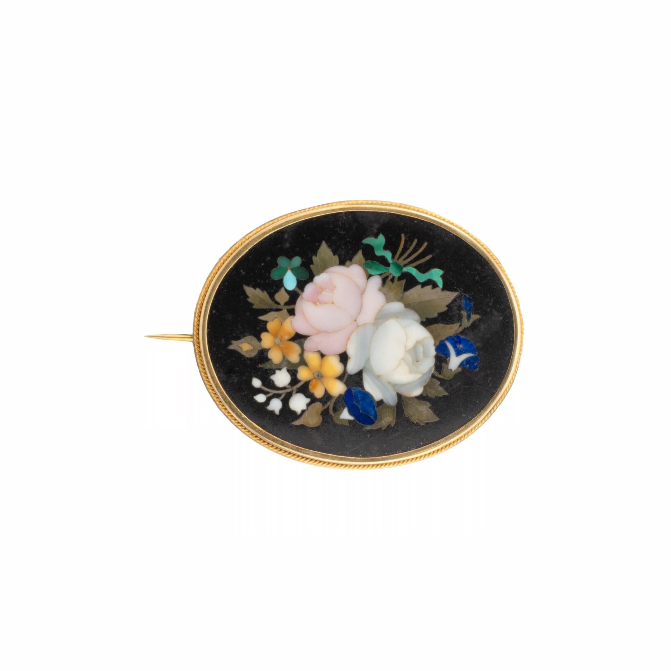Exquis ensemble victorien Pietra Dura à motifs floraux, broche, boucles d'oreilles Etc. Pour femmes en vente