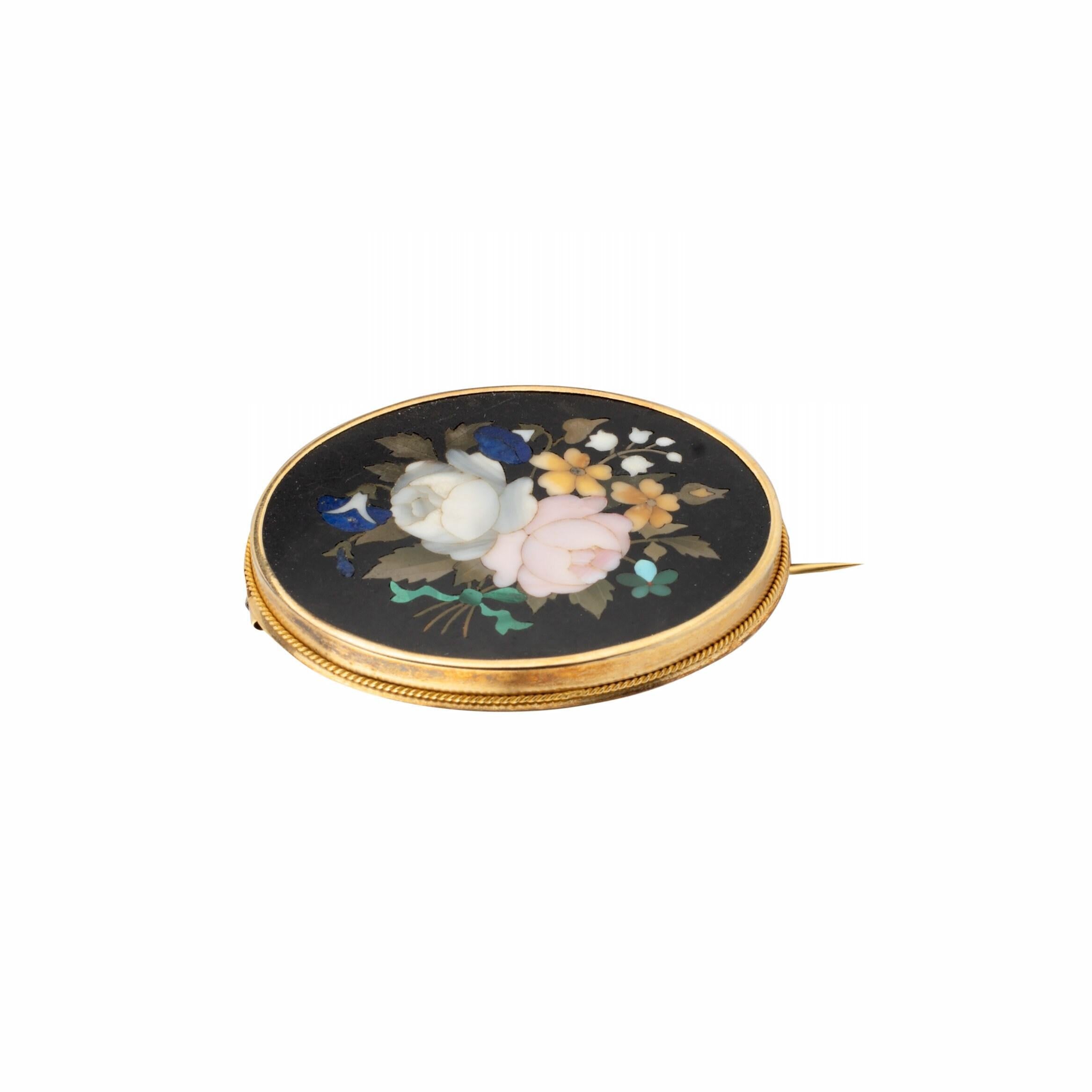 Exquis ensemble victorien Pietra Dura à motifs floraux, broche, boucles d'oreilles Etc. en vente 1