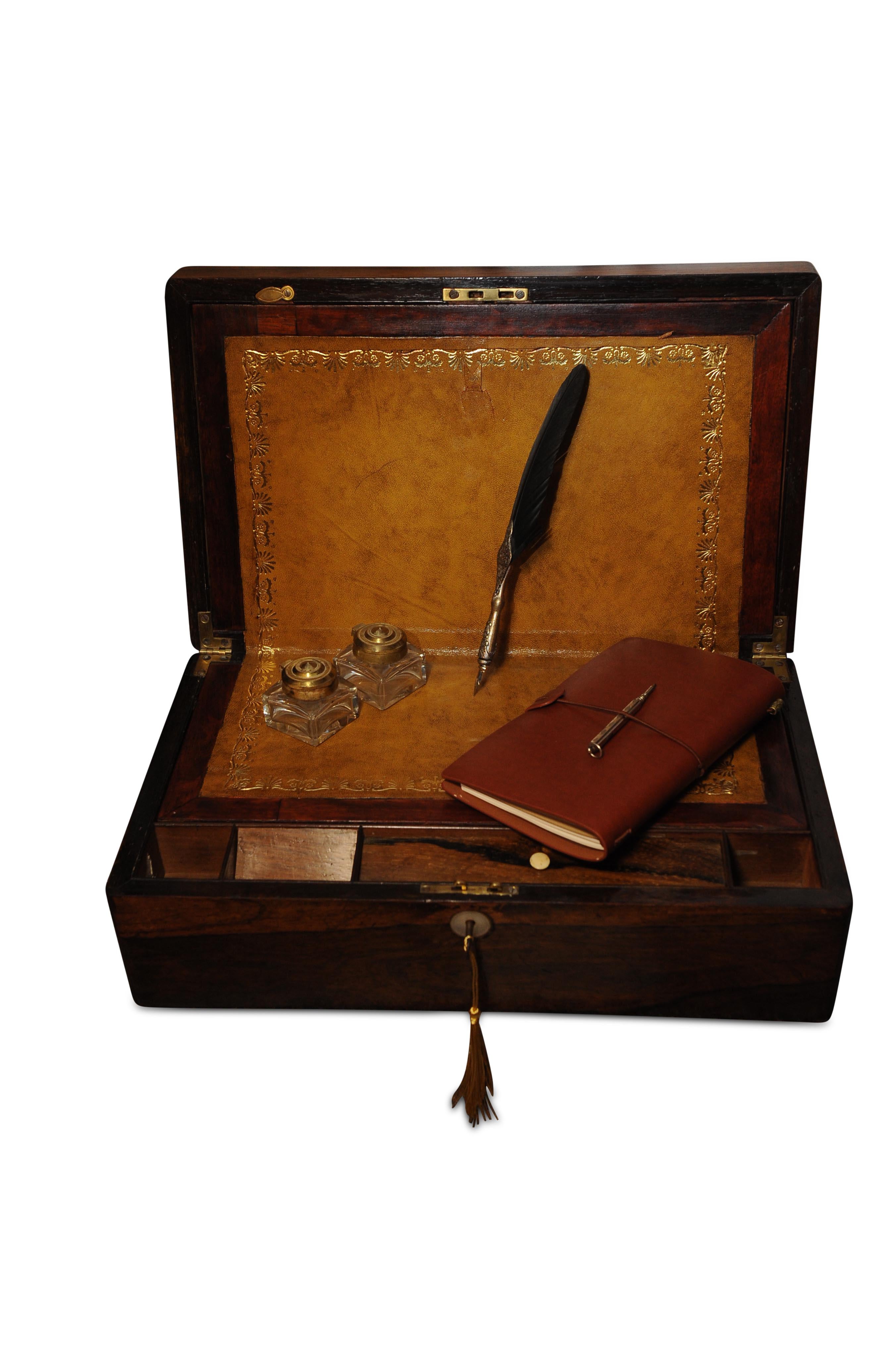 Exquisite Victorian Rosewood & Leather Tooled Writing Slope, Inkwell and Pen In Good Condition In High Wycombe, GB