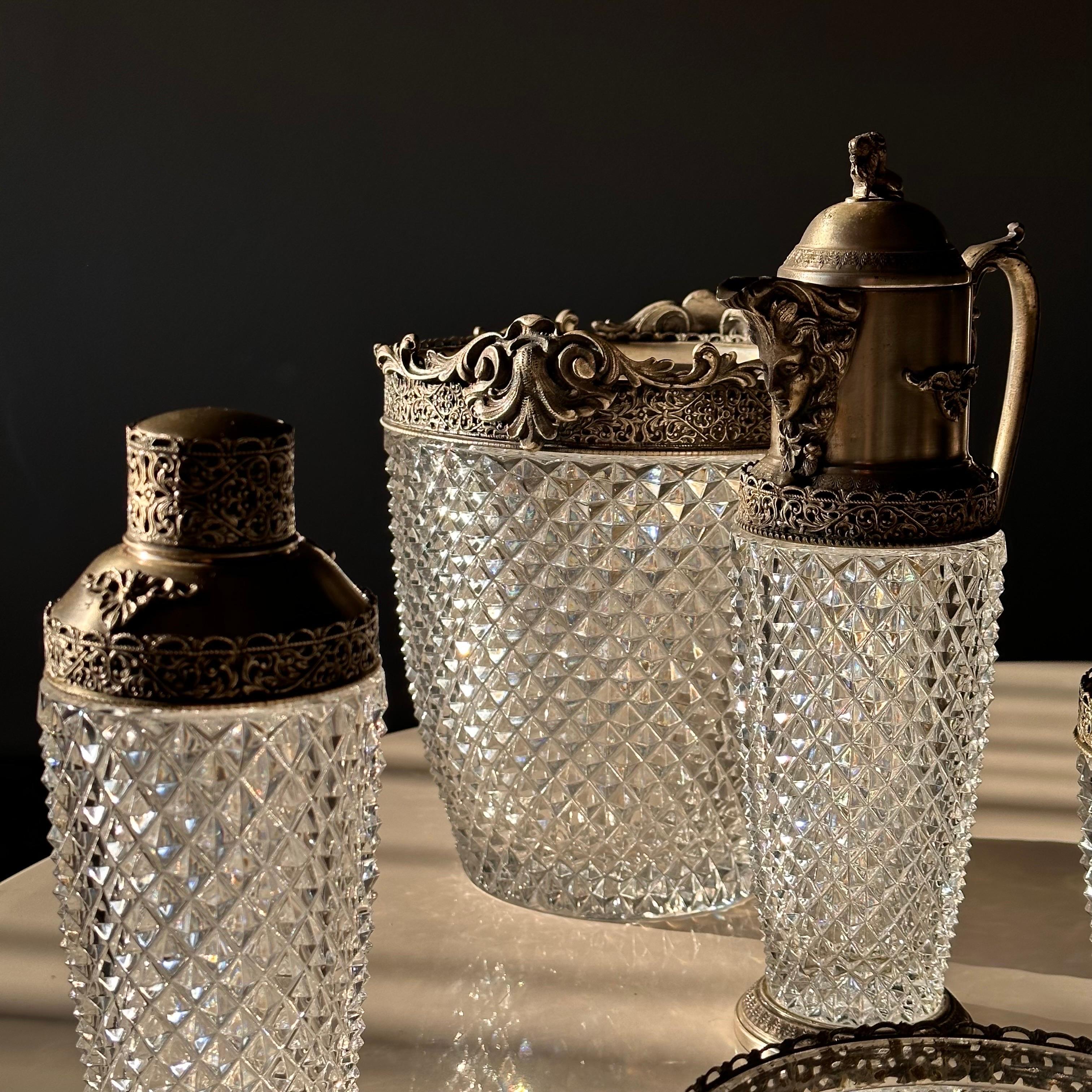 Exquisites viktorianisches versilbertes und geschliffenes Kristall-Set für Wein und Cocktails (Englisch) im Angebot