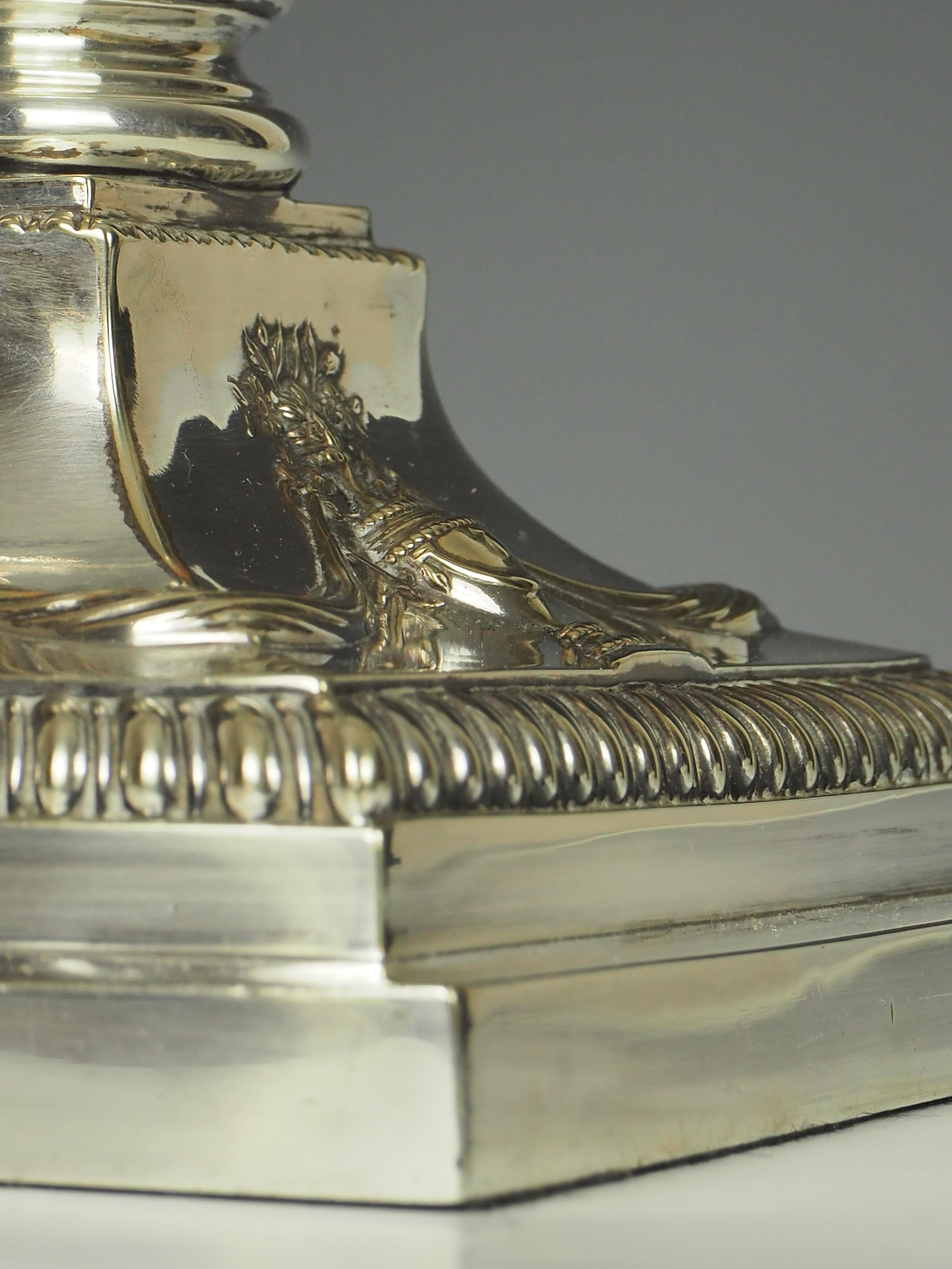 Exquisite Victorian Silver-Plated Corinthian Column Table Lamp 3