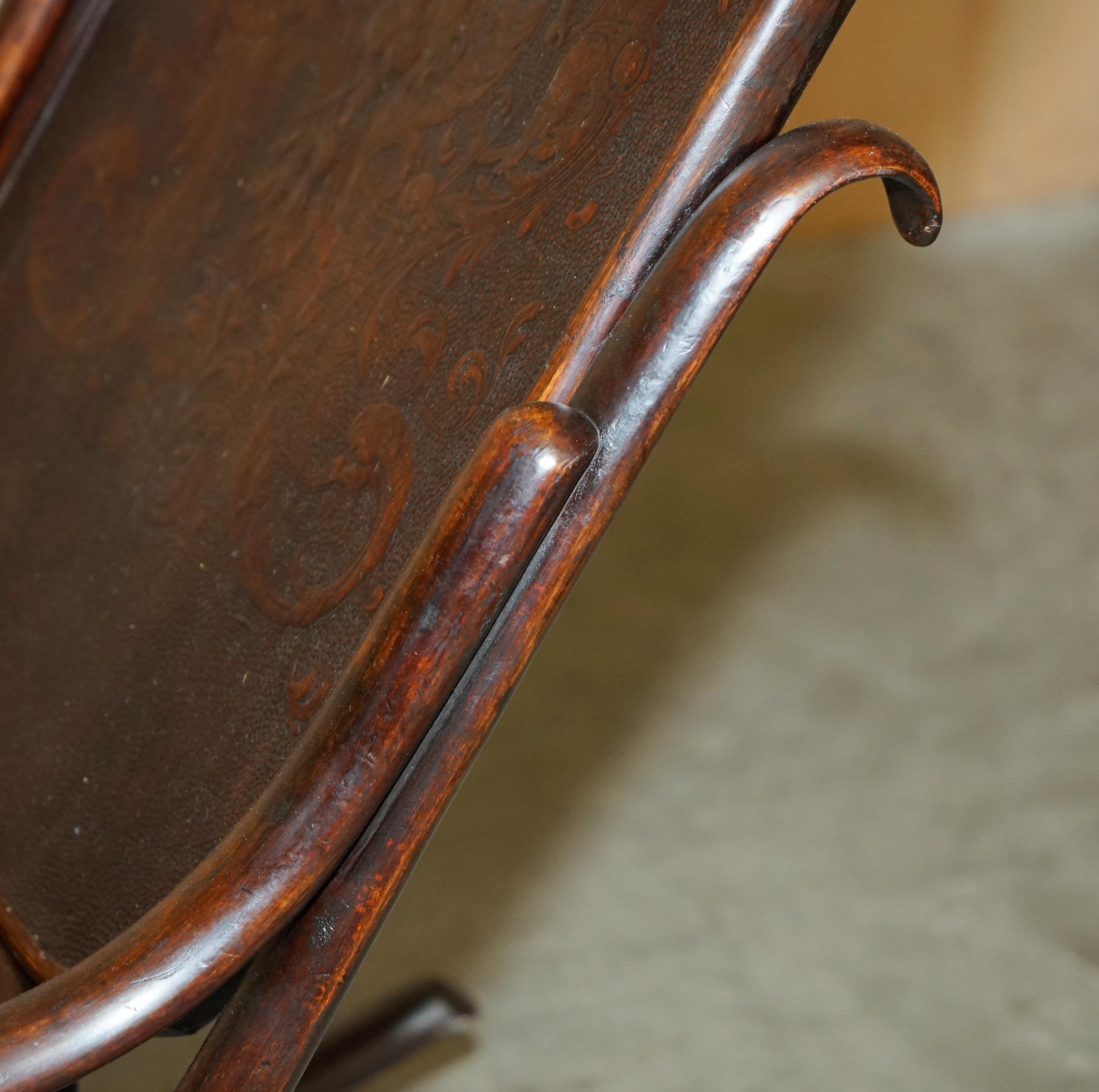 EXQUISITE ViCTORIAN THONET ROCKING CHAIR WITH CHERUB CARVED BACK & SEAT PANELS For Sale 10