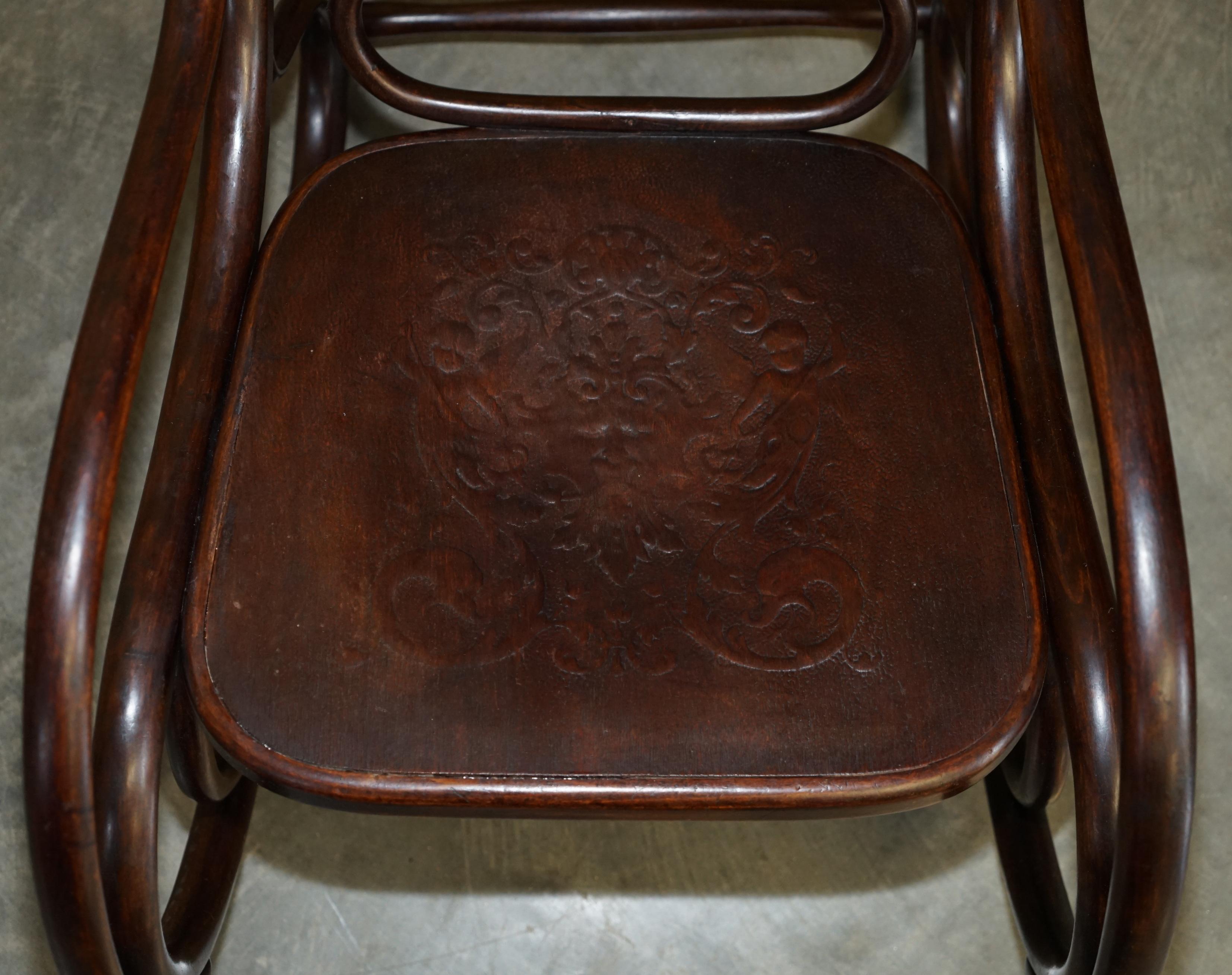 Hand-Crafted EXQUISITE ViCTORIAN THONET ROCKING CHAIR WITH CHERUB CARVED BACK & SEAT PANELS For Sale
