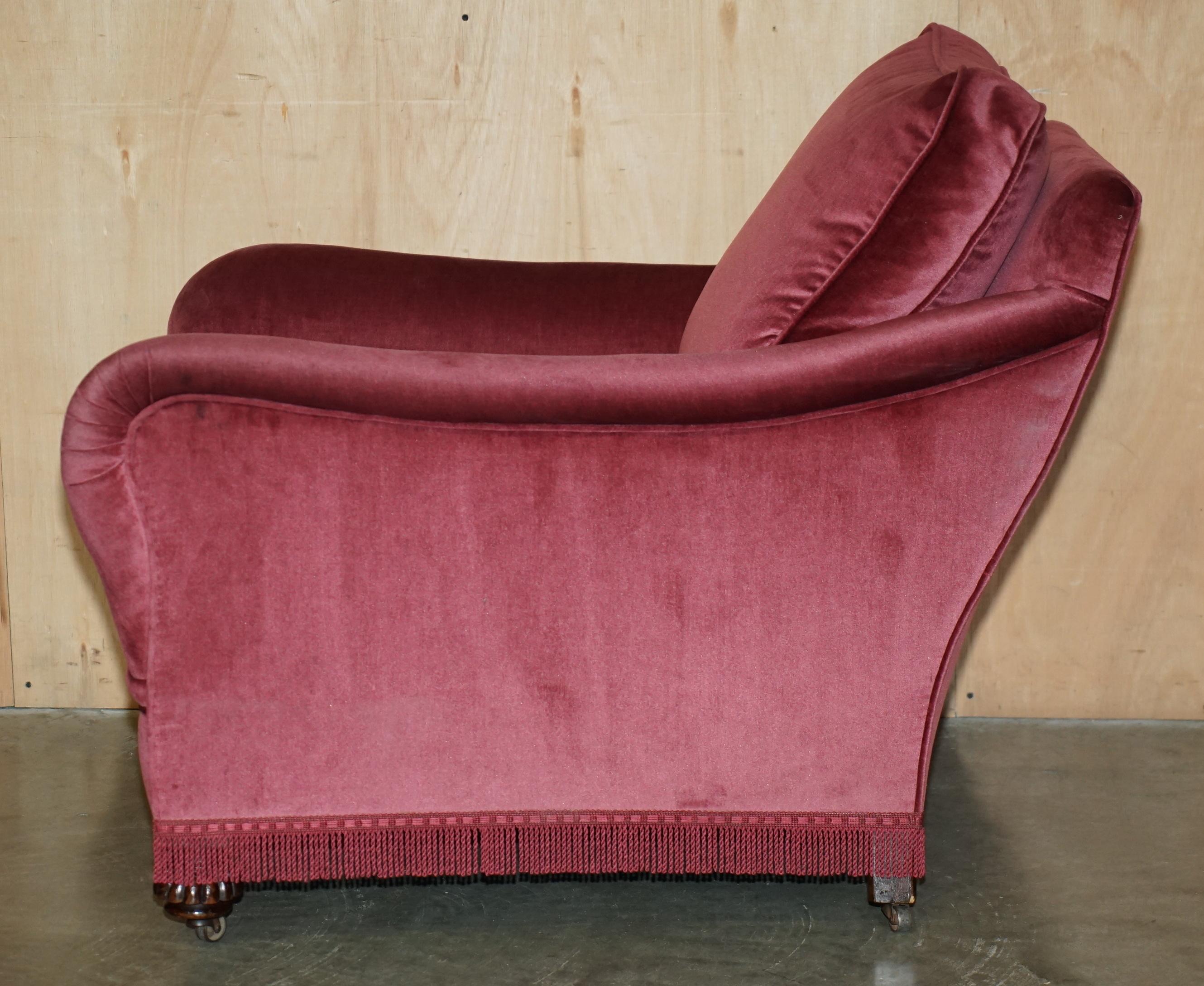 UN'OTTIMA SUITE DIVANO IN VELOUR DI SALMONE VITICO e COPPIA DI POLTRONE in vendita 3