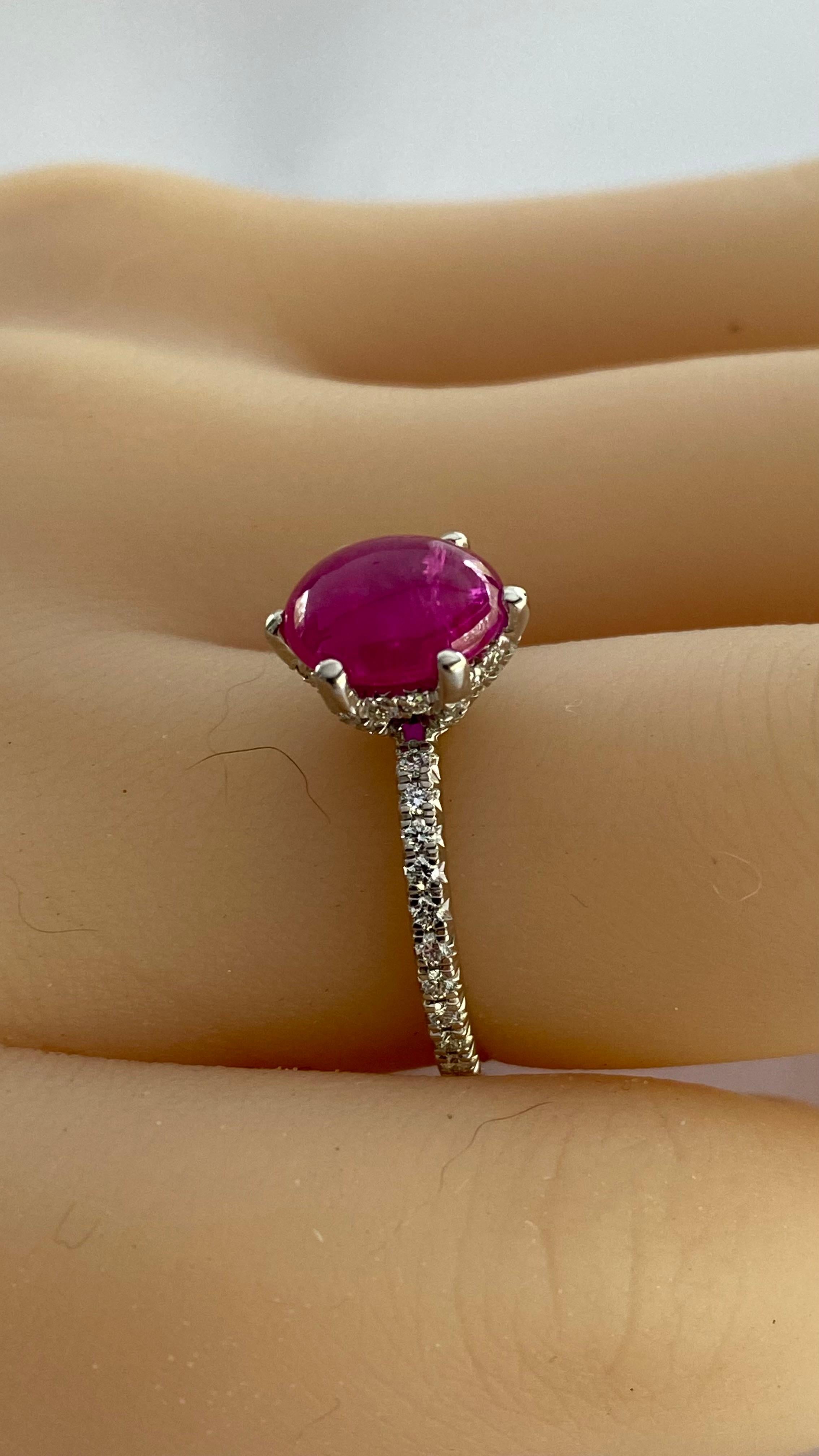 Exquisite Vintage Blue Nile Platinum Diamond and Ruby 2.75 Carat Engagement Ring For Sale 2
