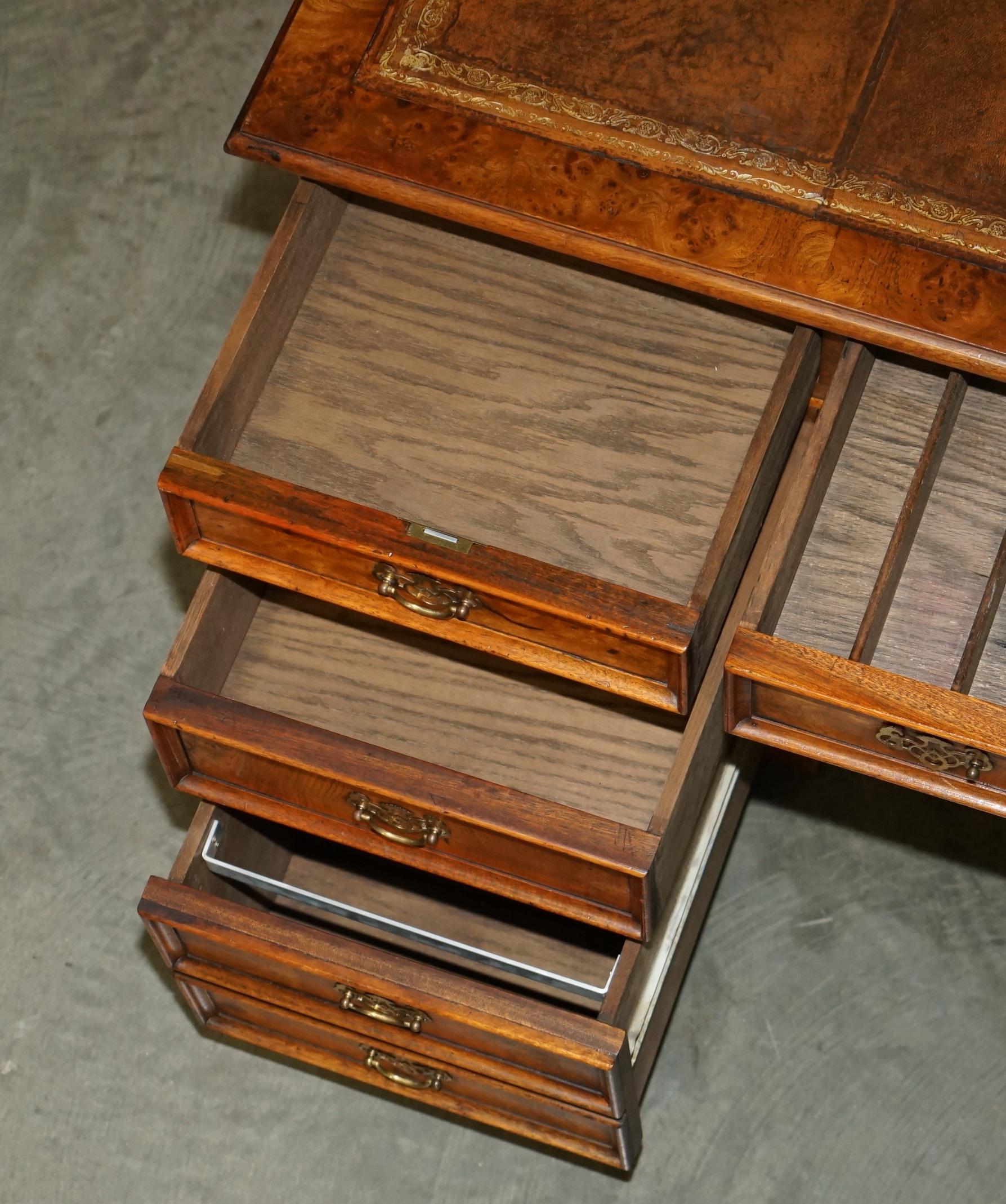 EXQUISITE GARDE DE PARTENAIRES EN CUIR MARRON WALNUT VINTAGE POUR LES TRAVAILS DE SERVICE À PROPOS DE SLIP en vente 10