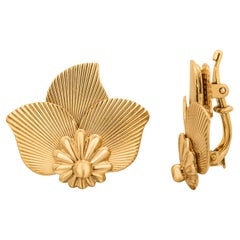 Exquisite Vintage Cartier 14K Gold 'Lotus' Clip Earrings A Timeless Investment