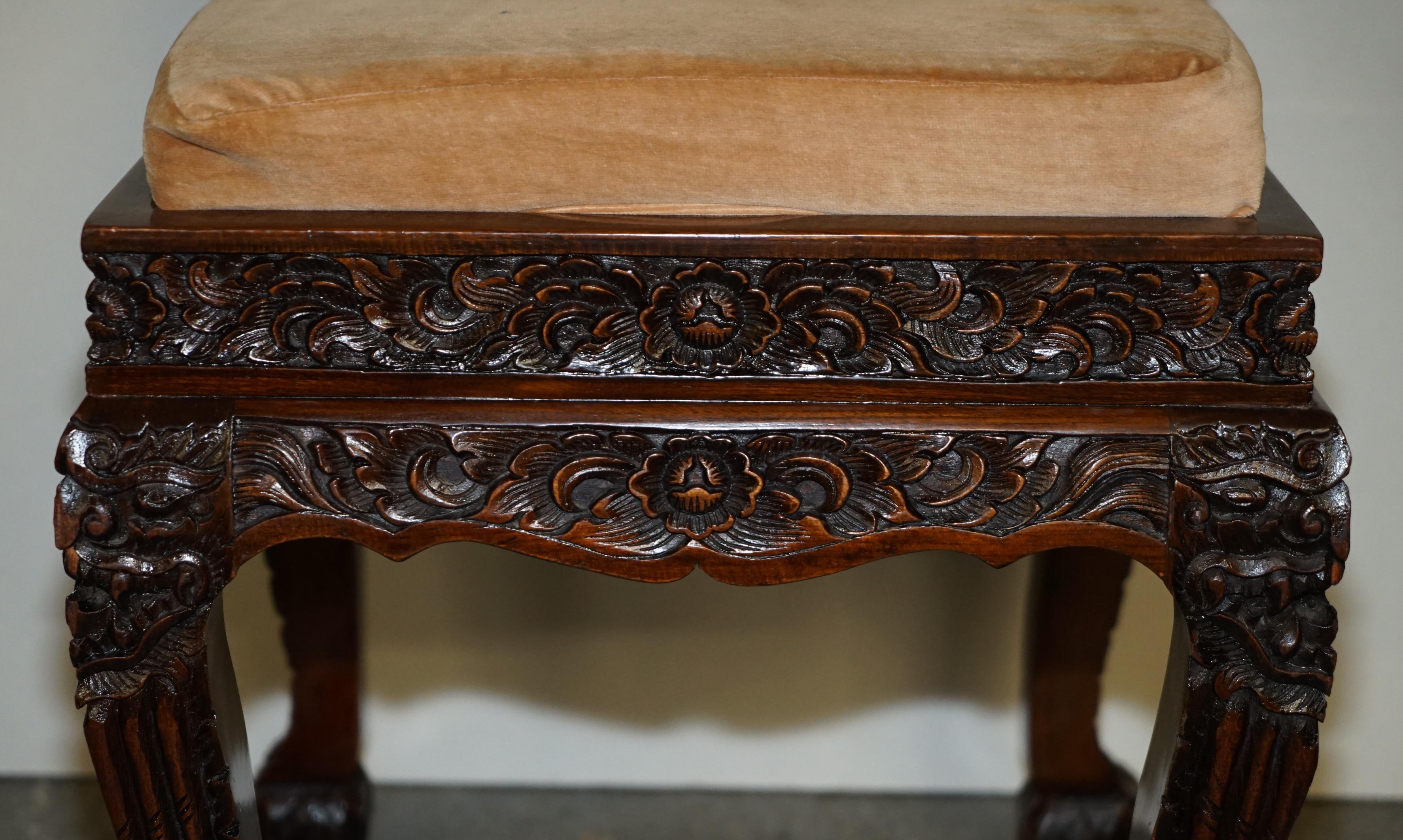 EXQUISITE VINTAGE HAND CARVED HARDWOOD ANGLO INDIAN SET OF EIGHT DINING CHAIRs 1