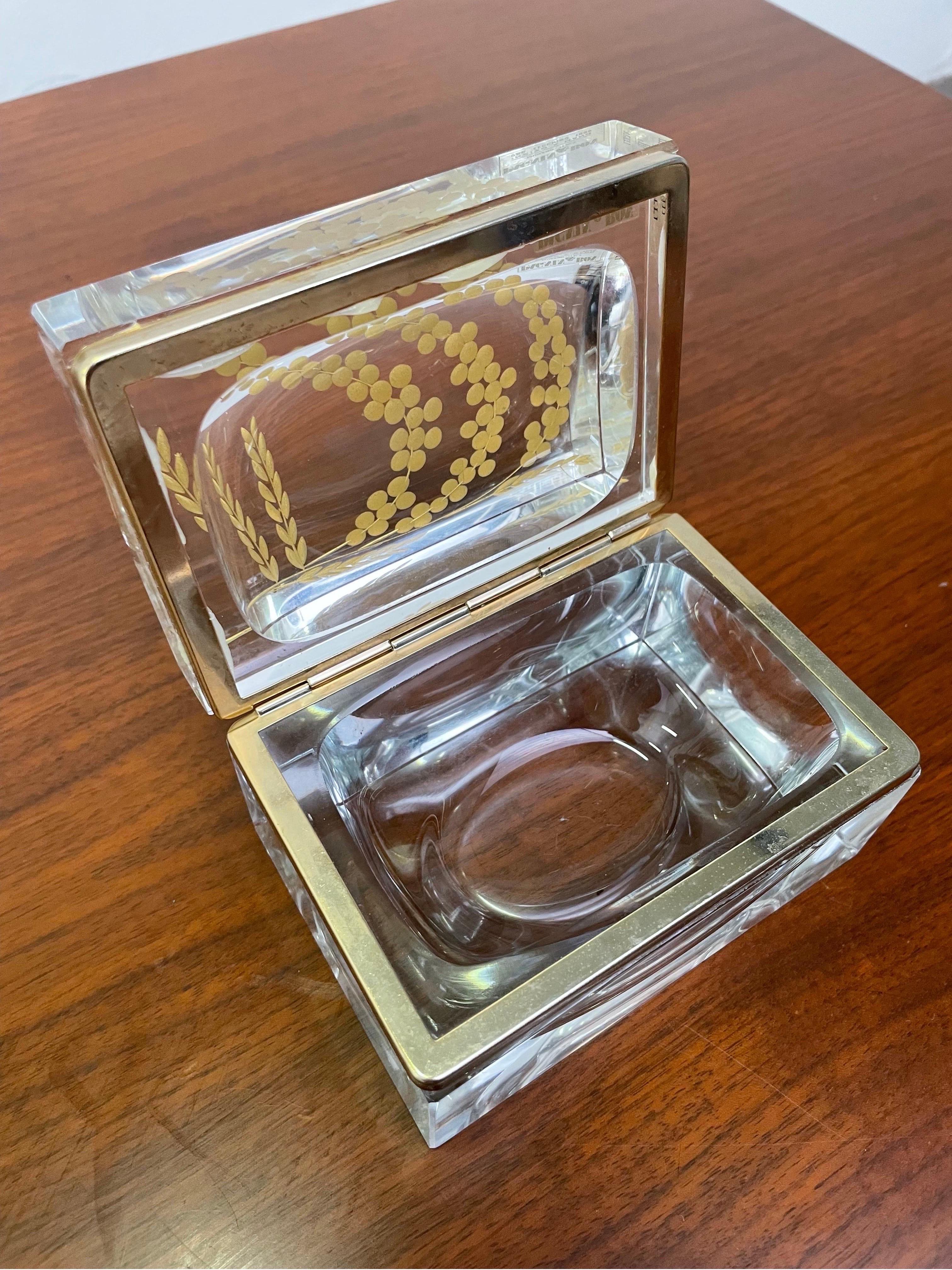 Mid-Century Modern Exquisite Vintage Murano Glass Box by Pagnin & Bon Murano, Gold 24k, 1960s For Sale