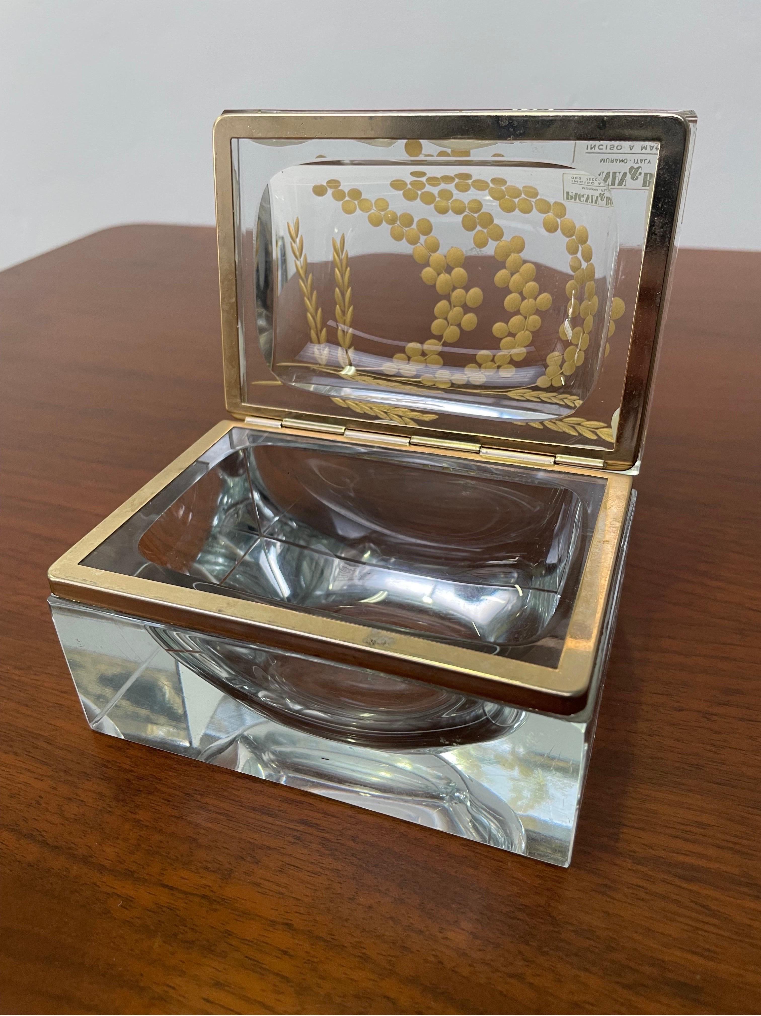 Mid-20th Century Exquisite Vintage Murano Glass Box by Pagnin & Bon Murano, Gold 24k, 1960s For Sale
