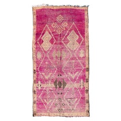 Exquis tapis marocain vintage Ouled bou Sbaa curated by Breuckelen Berber