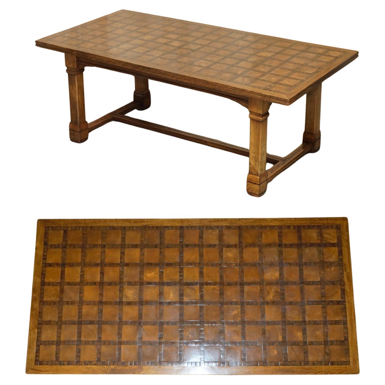 EXQUISITE ViNTAGE OYSTER VENEER & PARQUETRY INLAID REFECTORY DINING TABLE For Sale