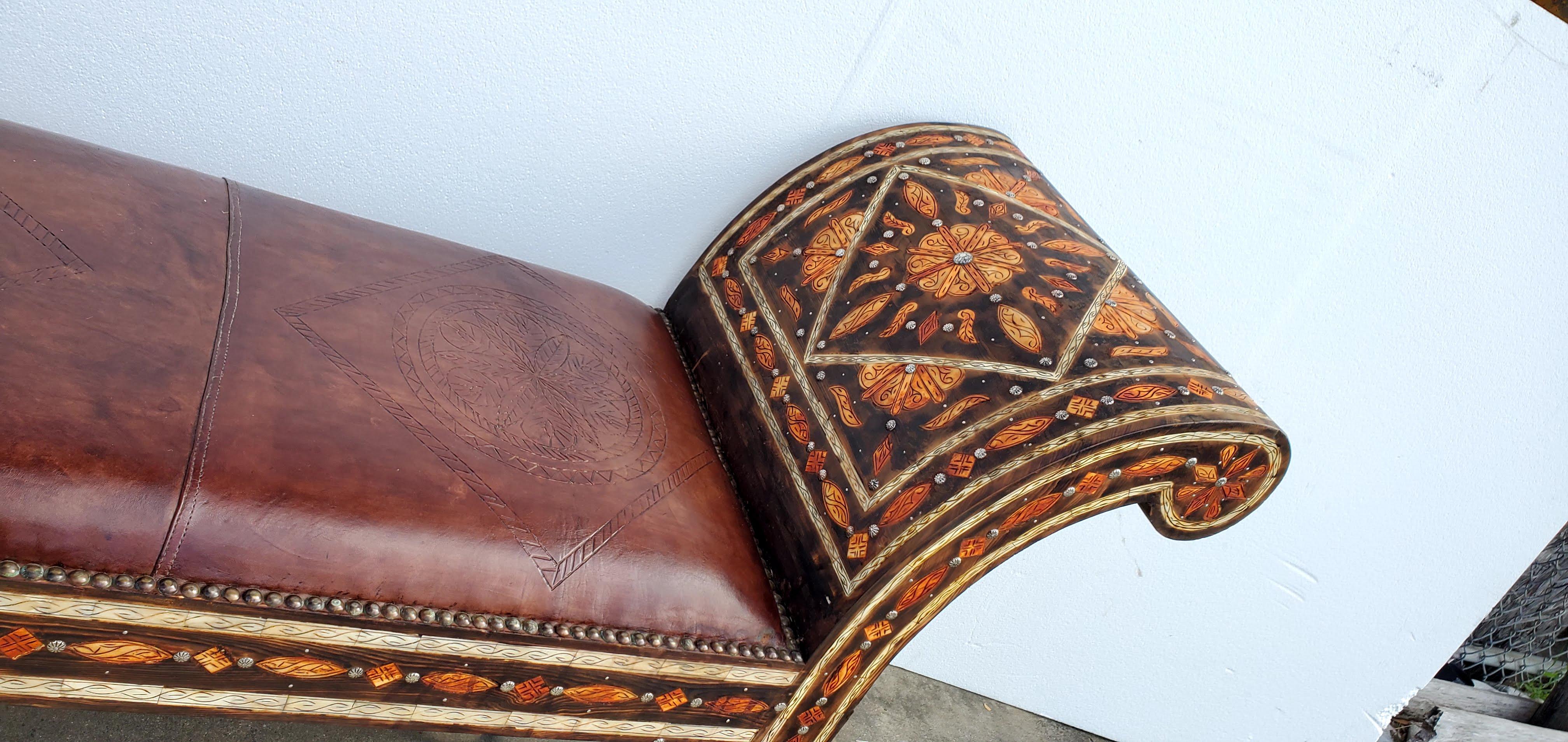 Vintage Royal  Inlaid Camel Bone Bench In Excellent Condition In West Palm Beach, FL