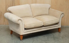 EXQUISITE VISCOUNT DAVID LINLEY TWO SEAT SOFA WiTH STAMPED CASTORS