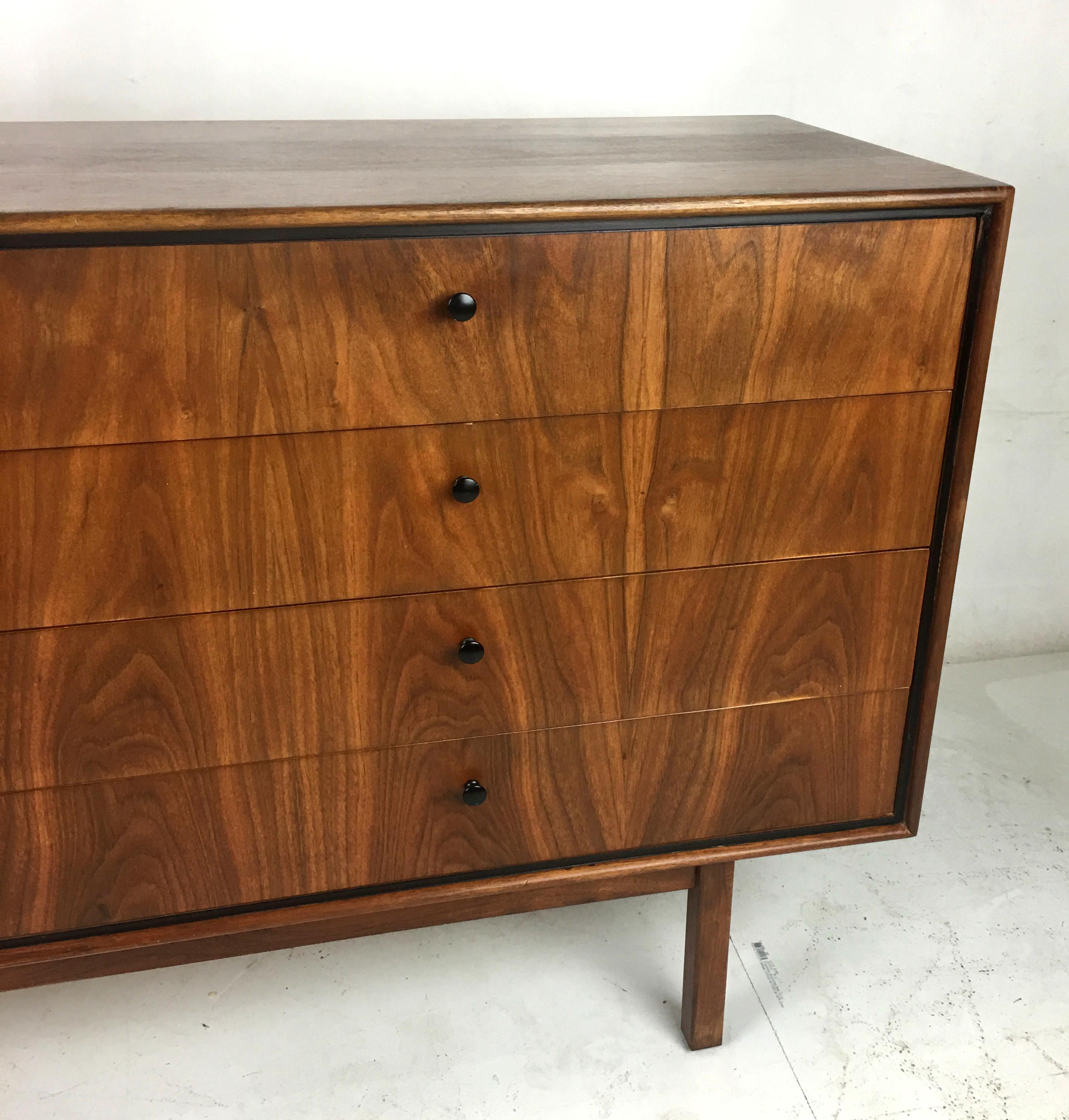 American Exquisite Walnut Dresser by Jack Cartwright for Founders